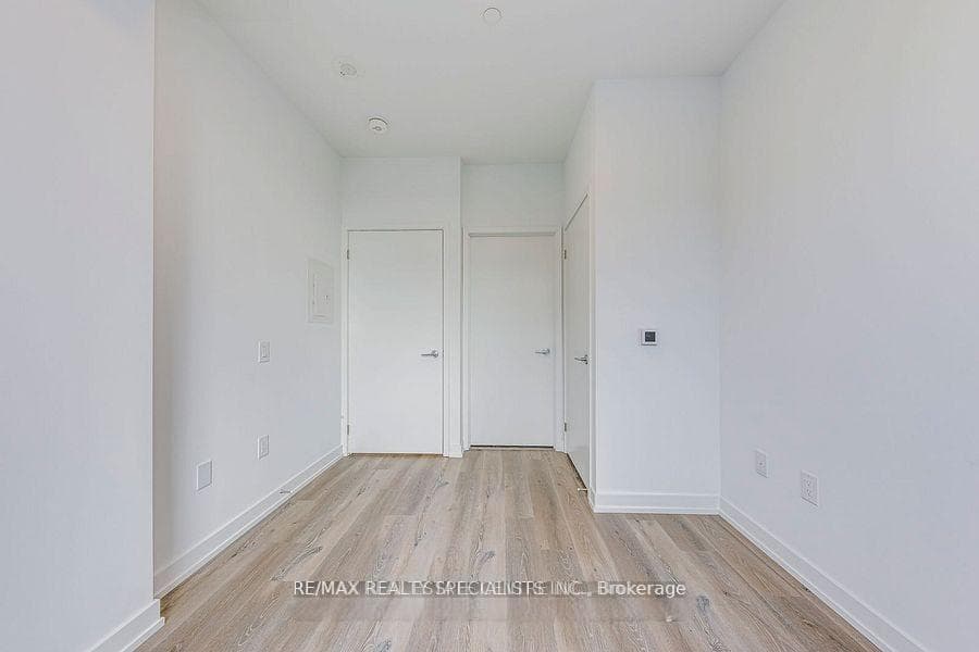 395 Square One Drive Unit 2910 photo 9