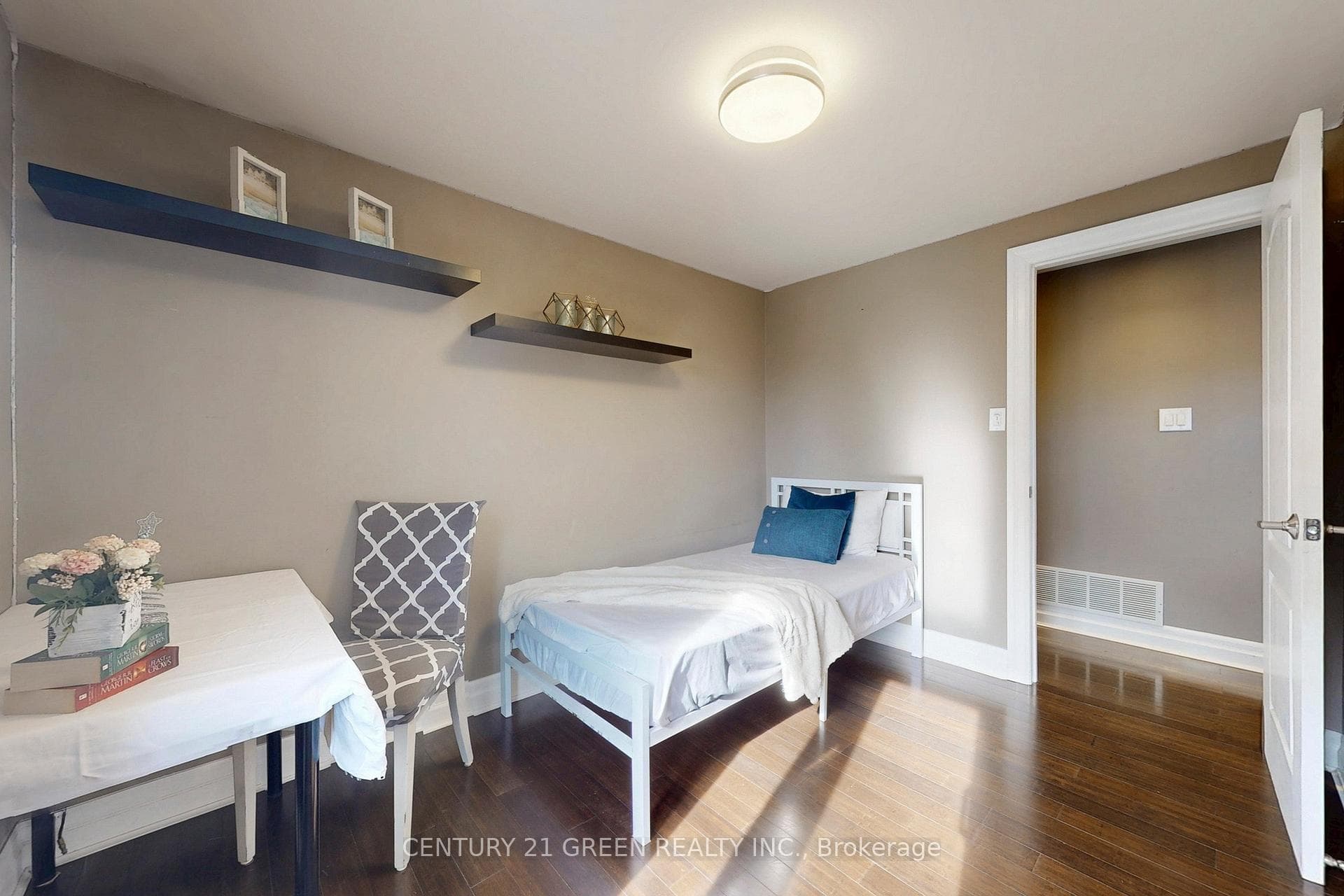 14 Heggie Road photo 30
