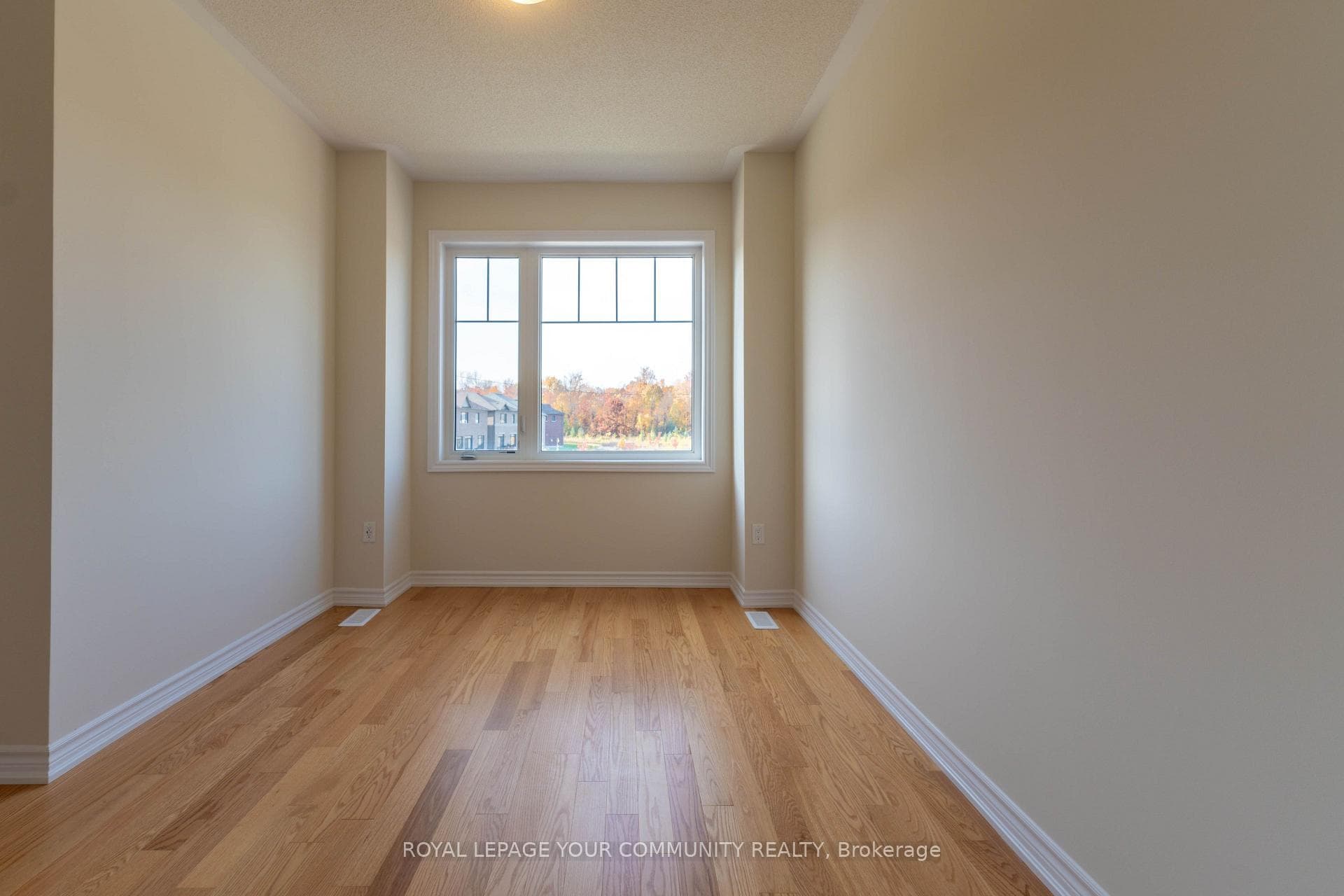 43 Tweedhill Avenue Unit Upper photo 28