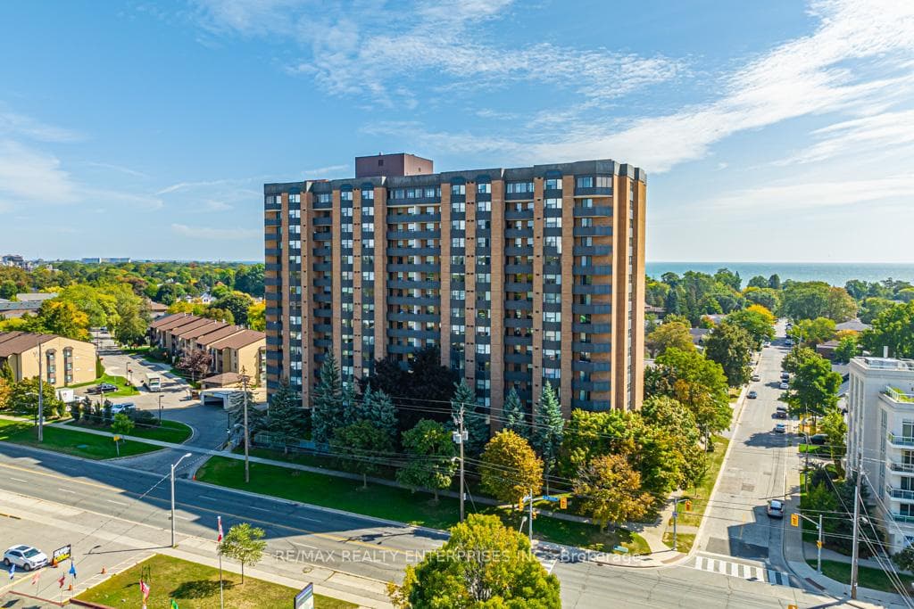 3845 Lake Shore Boulevard Unit 911 photo 1