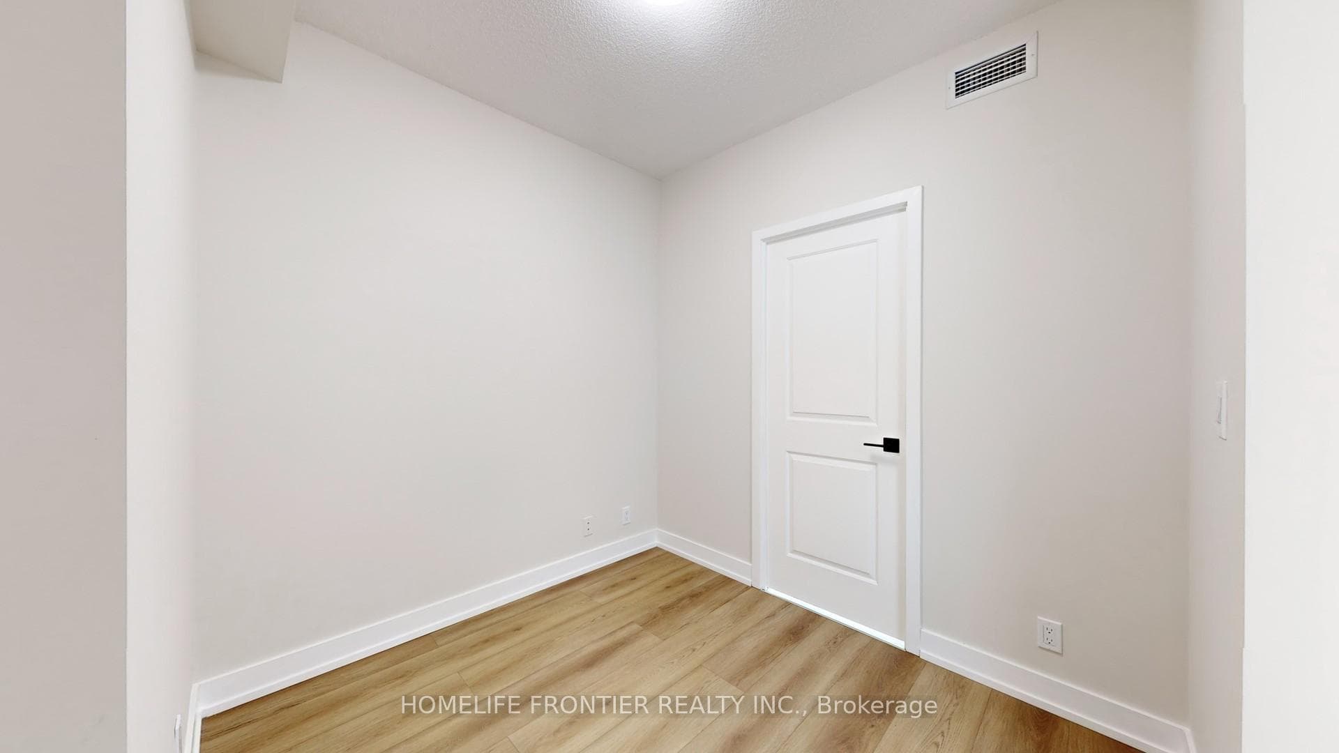 26 Norton Avenue Unit PH9 photo 12