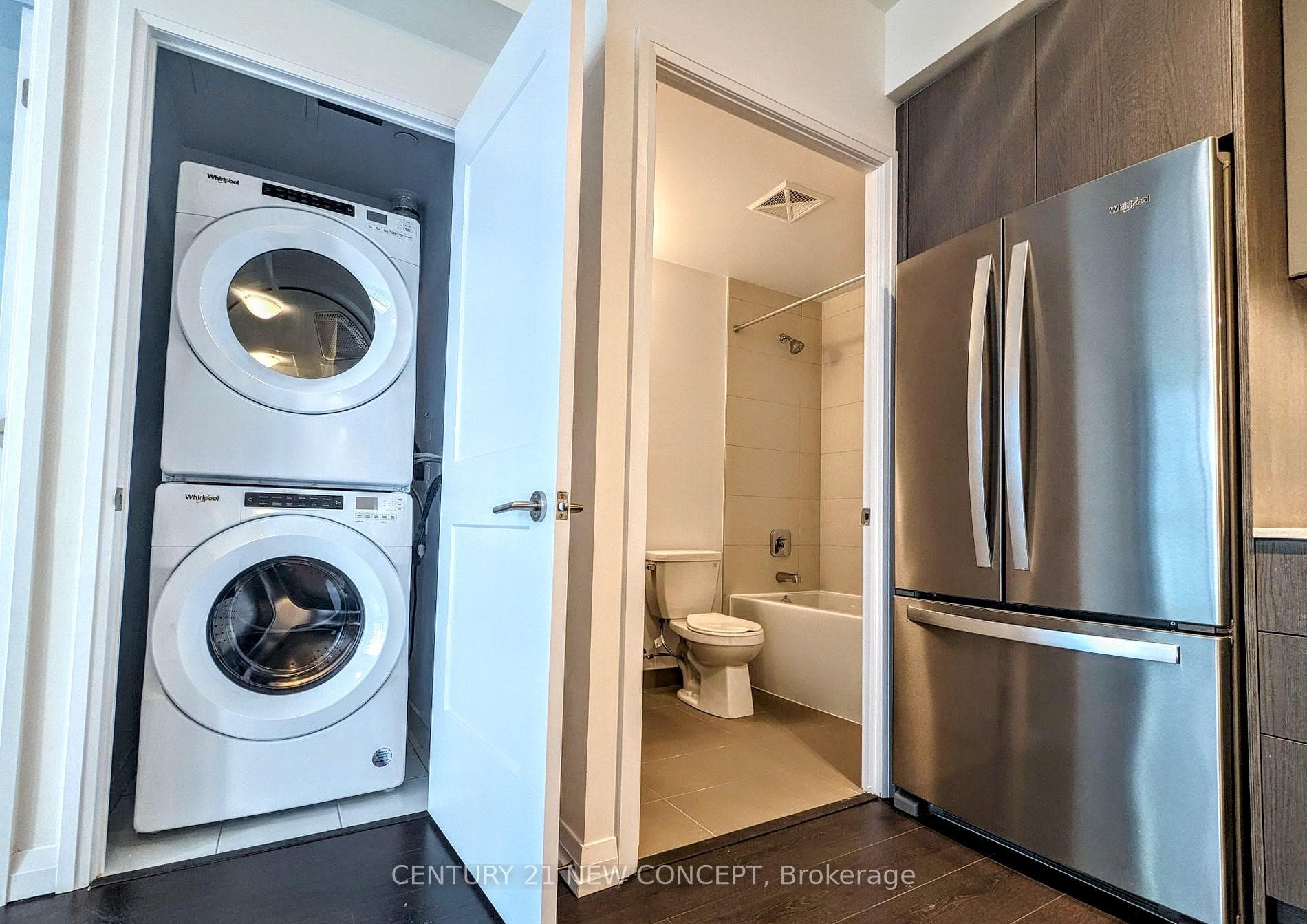 50 Dunfield Avenue Unit 1820 photo 10