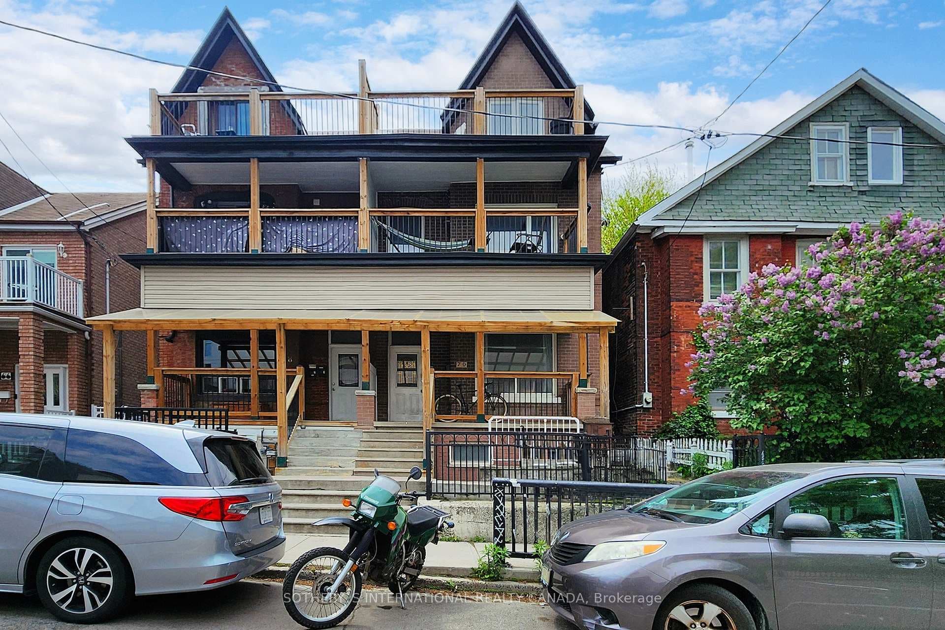70 Brock Avenue Unit Main photo 39