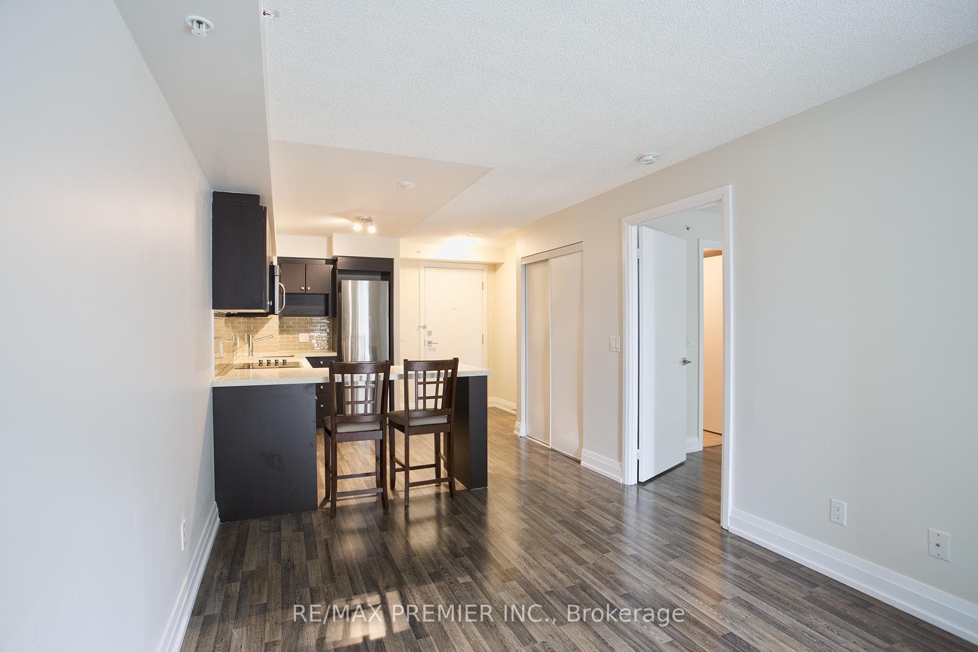 565 Wilson Avenue Unit 319W photo 11
