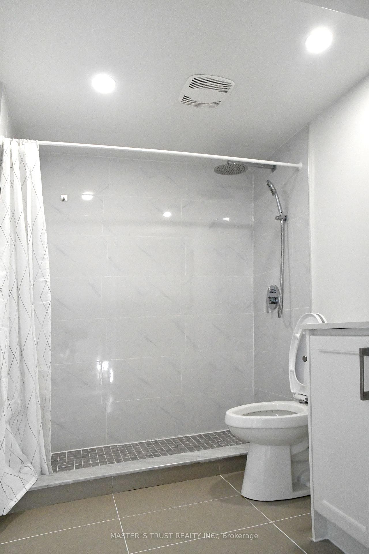 73 Bernbridge Road photo 8