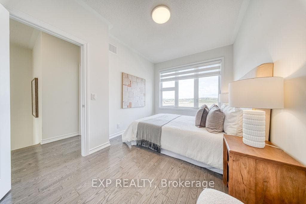 69 Freeman Williams Street photo 31