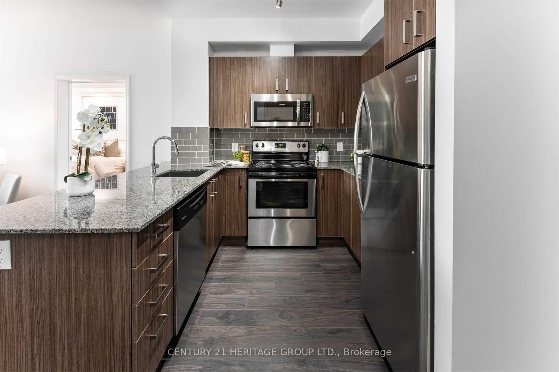11611 Yonge Street Unit 319 photo 8