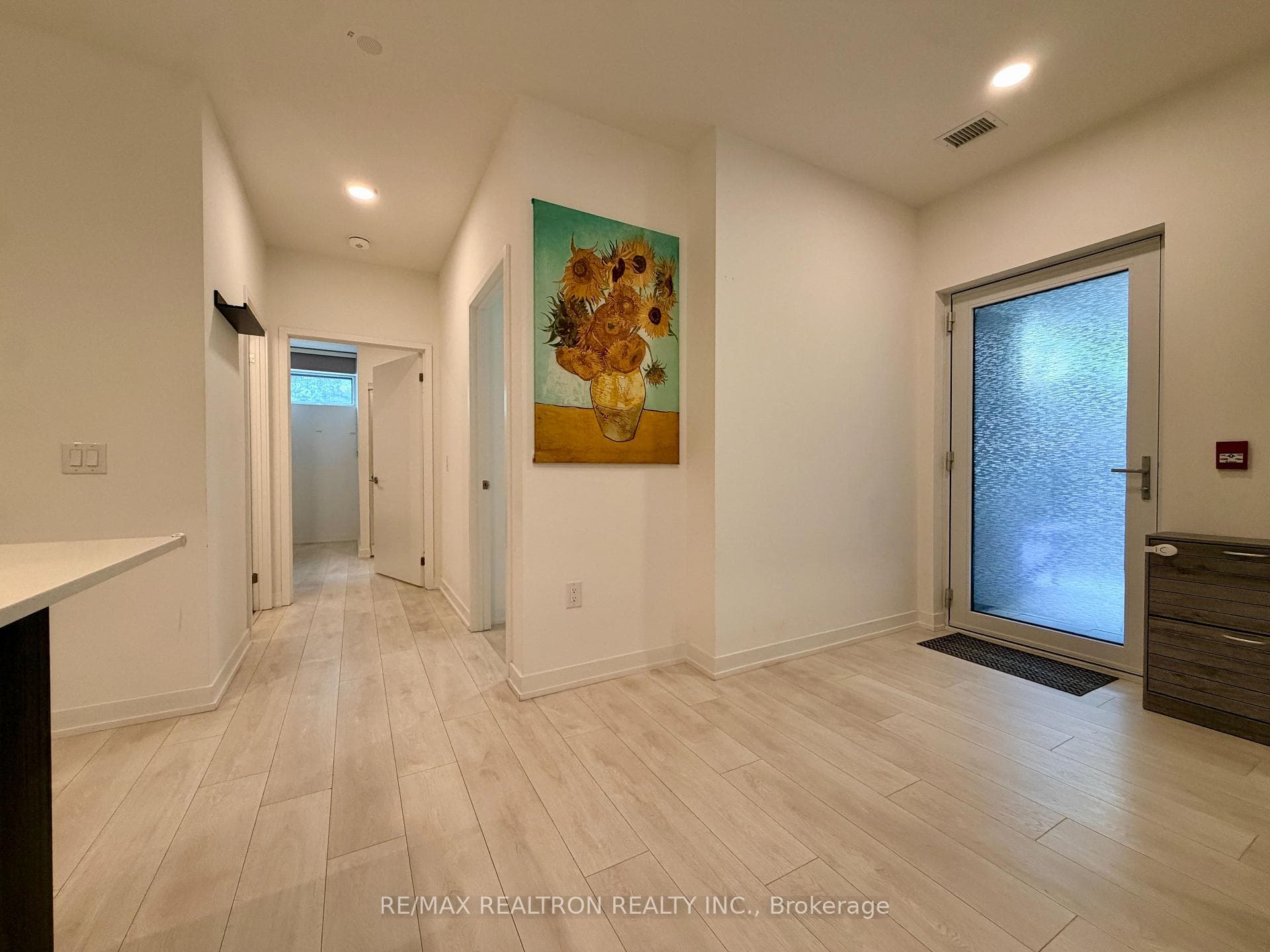 38 Tubman Avenue photo 3
