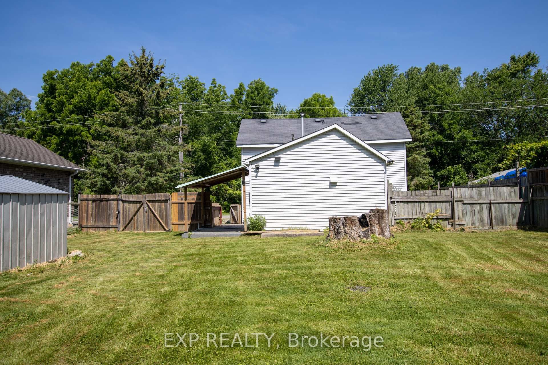 190 MUNROE Street photo 29