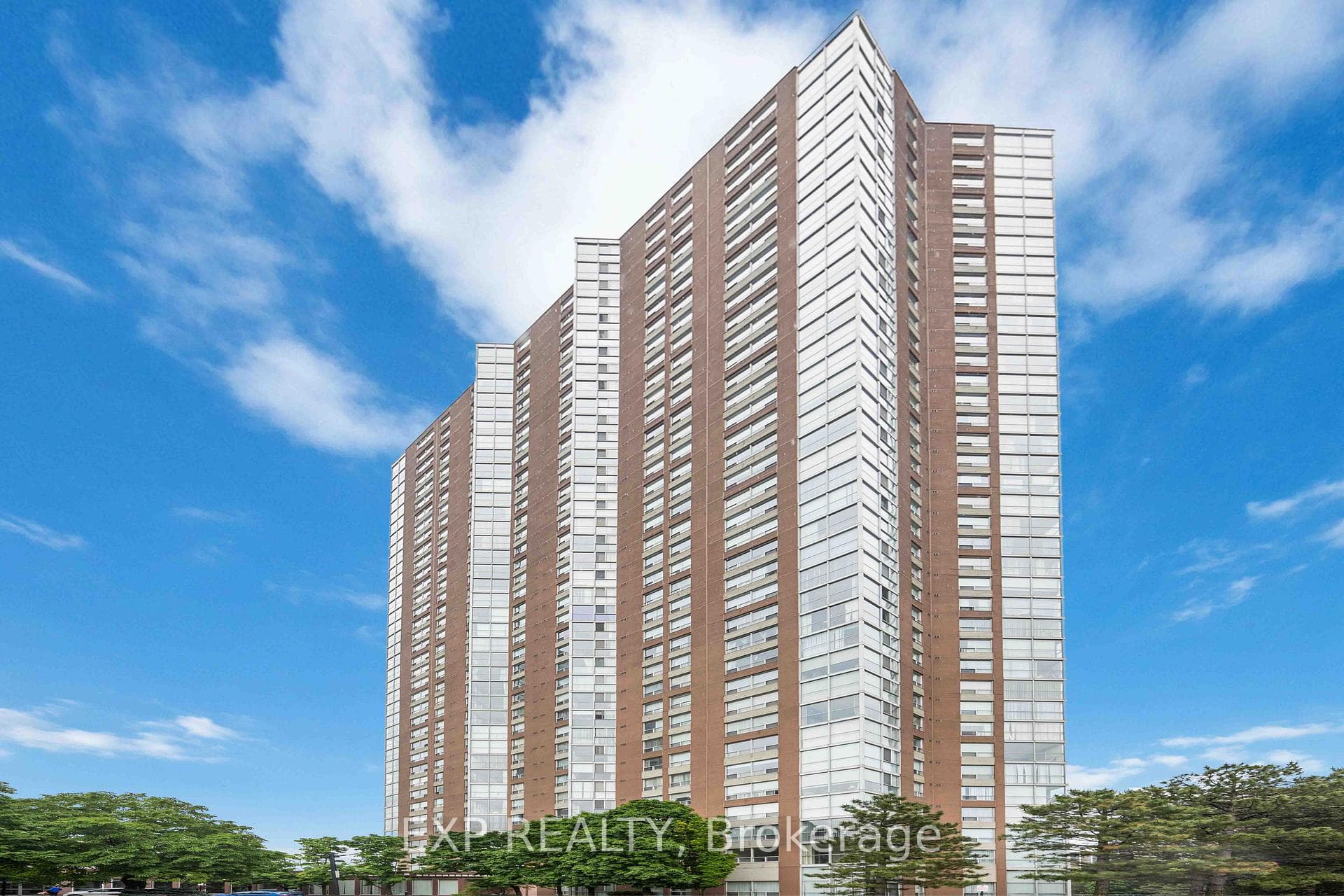 5 Concorde Place Unit 509 photo 1