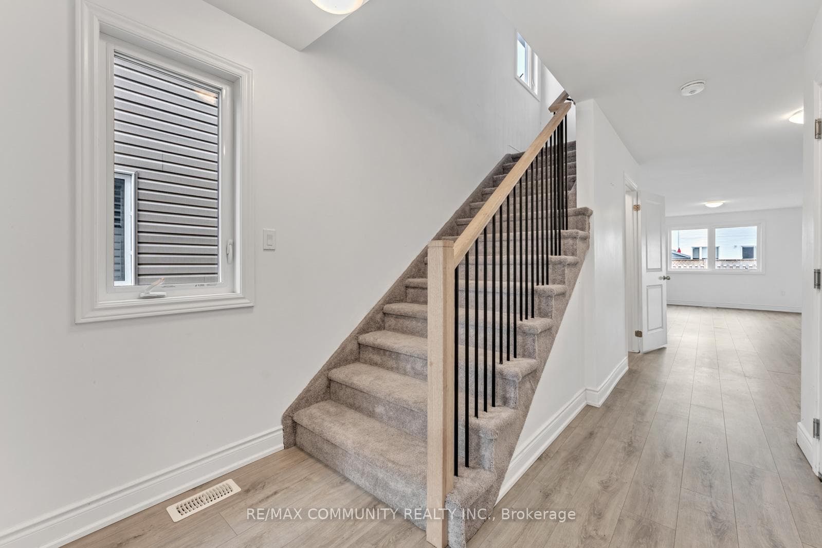 7 Millcreek Drive photo 14
