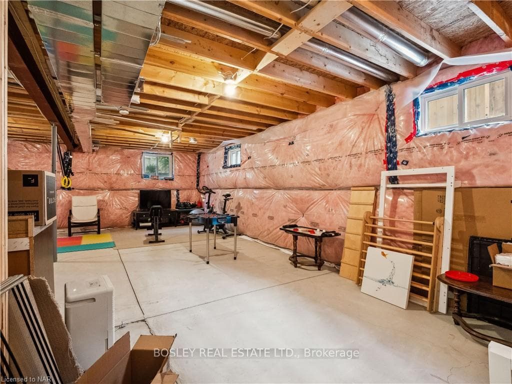 39 Woodbine Avenue photo 31