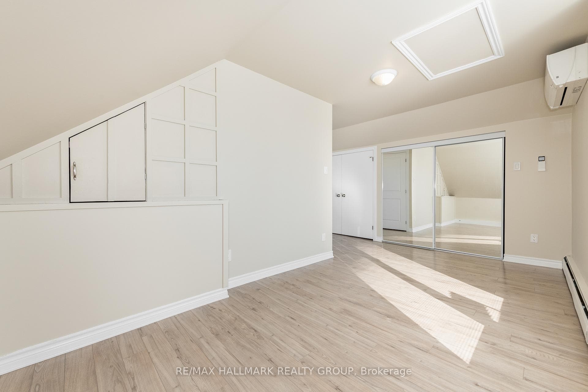 324 Montfort Street photo 31