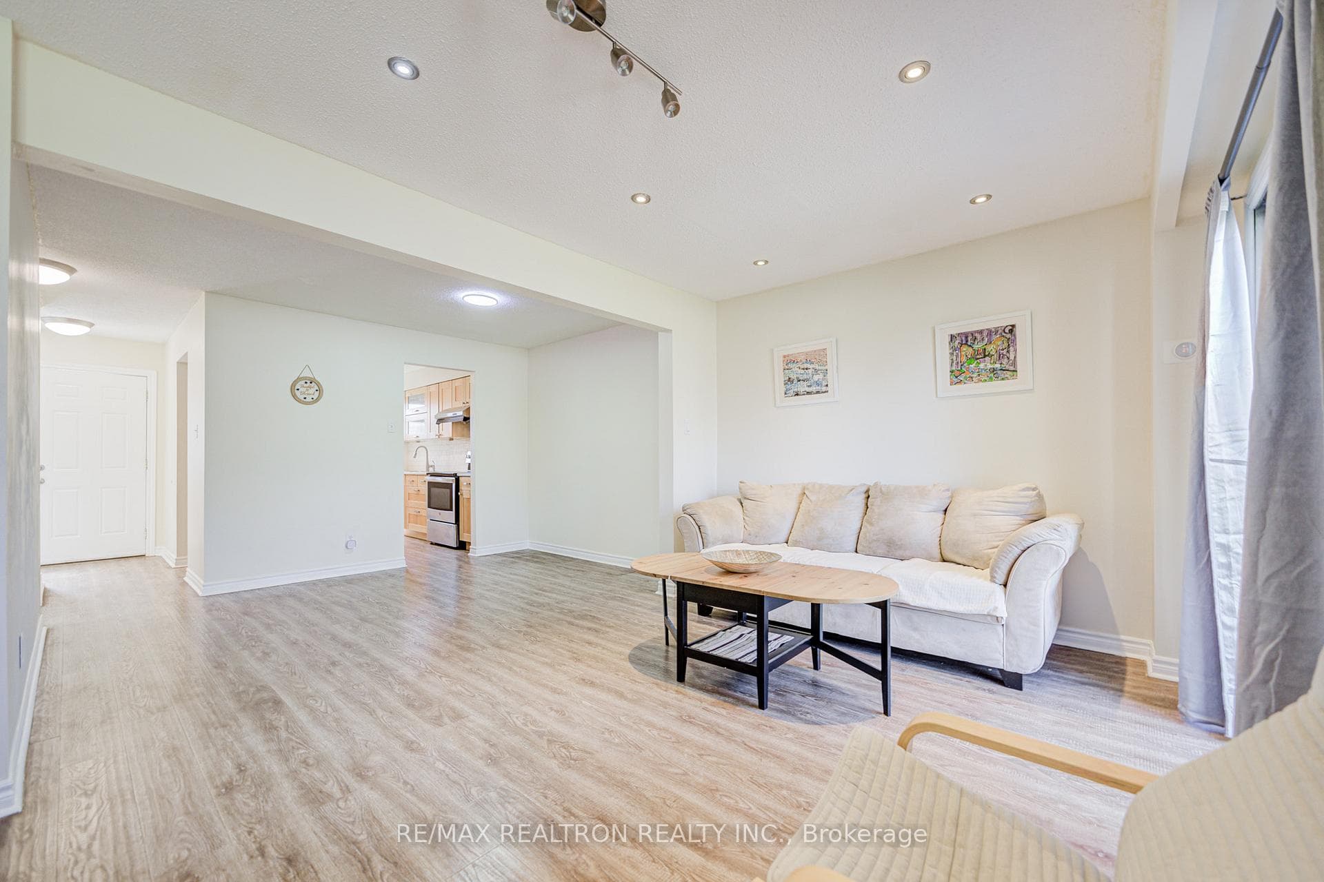 1180 Mississauga Valley Boulevard Unit 14 photo 13