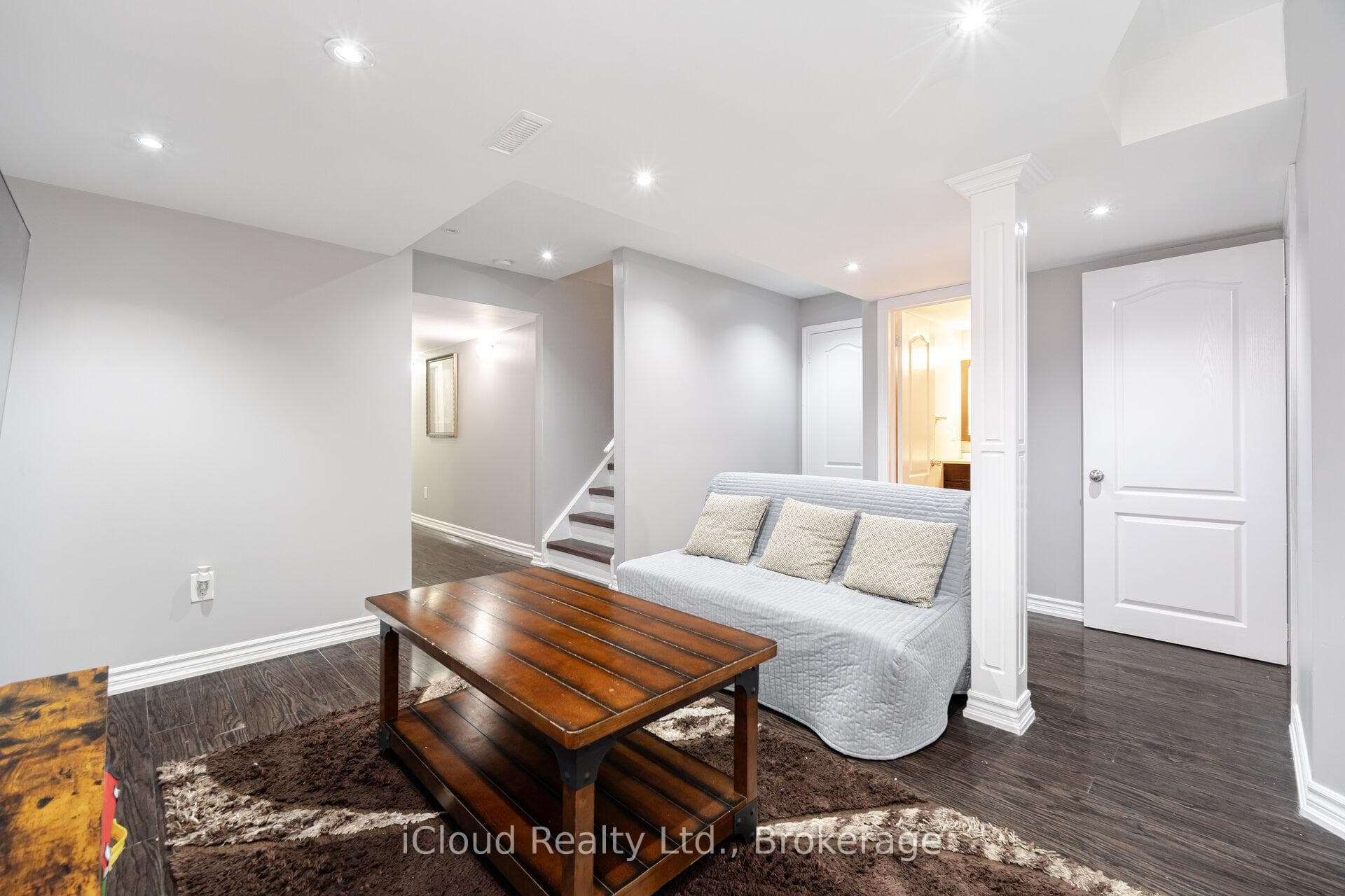 1047 Savoline Boulevard photo 40