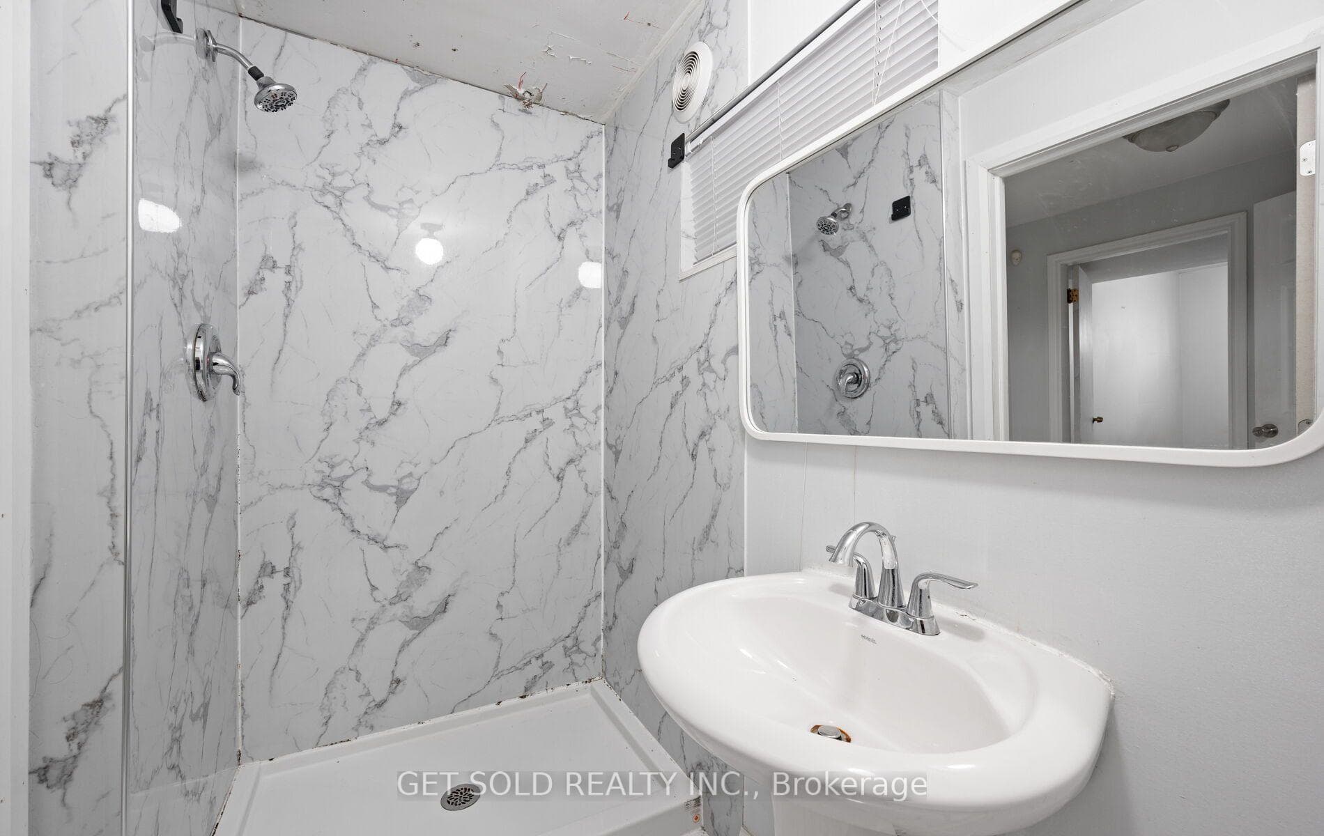 basement washroom