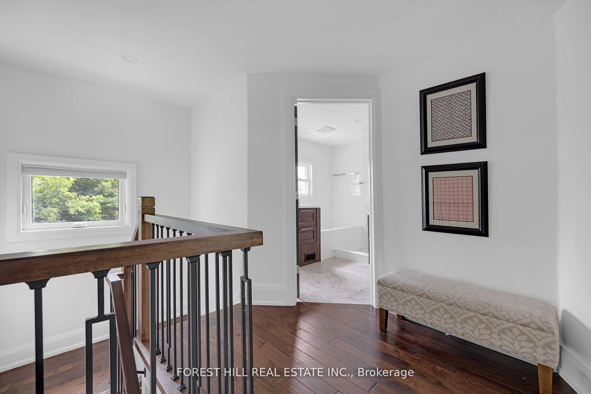 2567 Lake Shore Boulevard photo 24