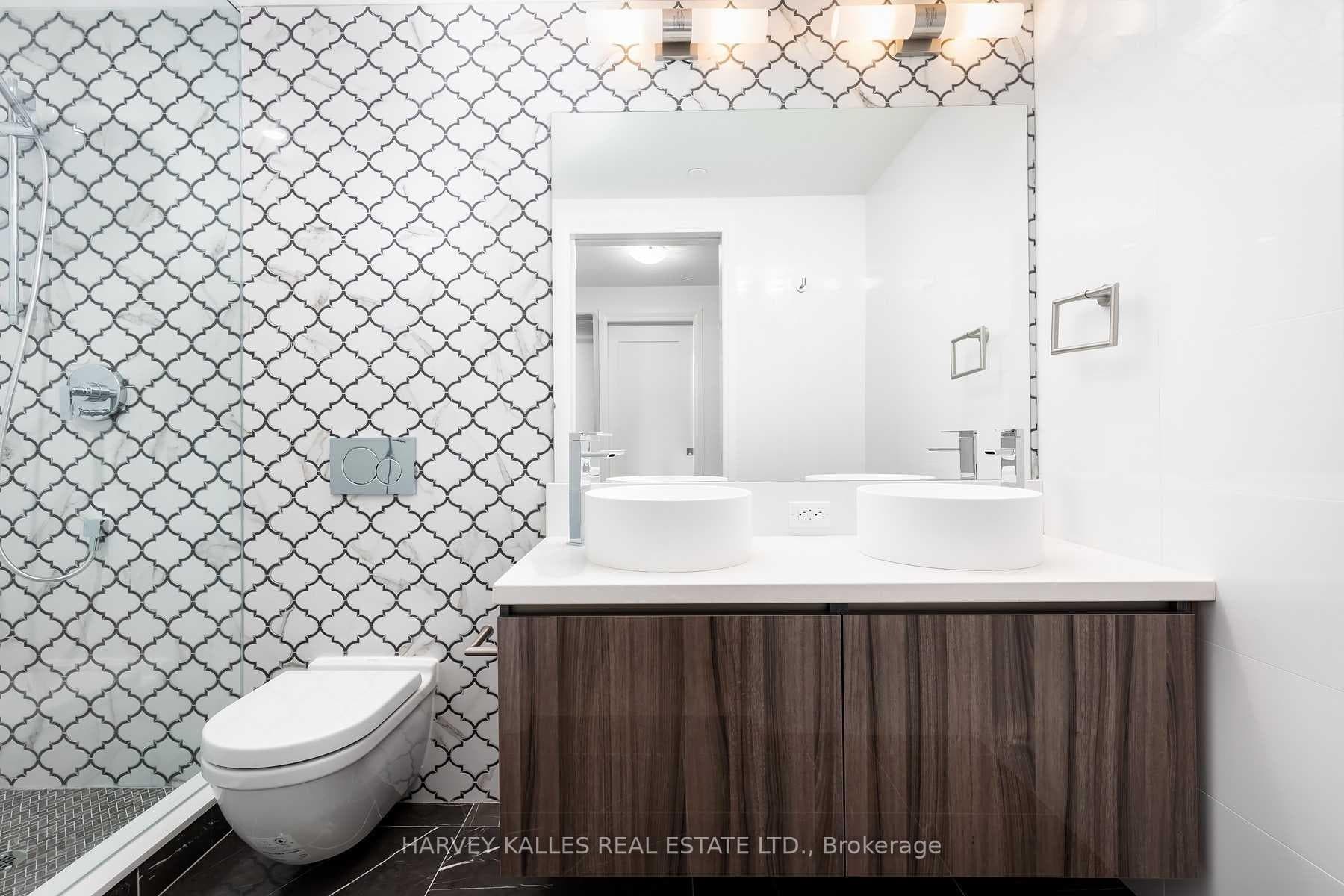 151 Avenue Road Unit 406 photo 13