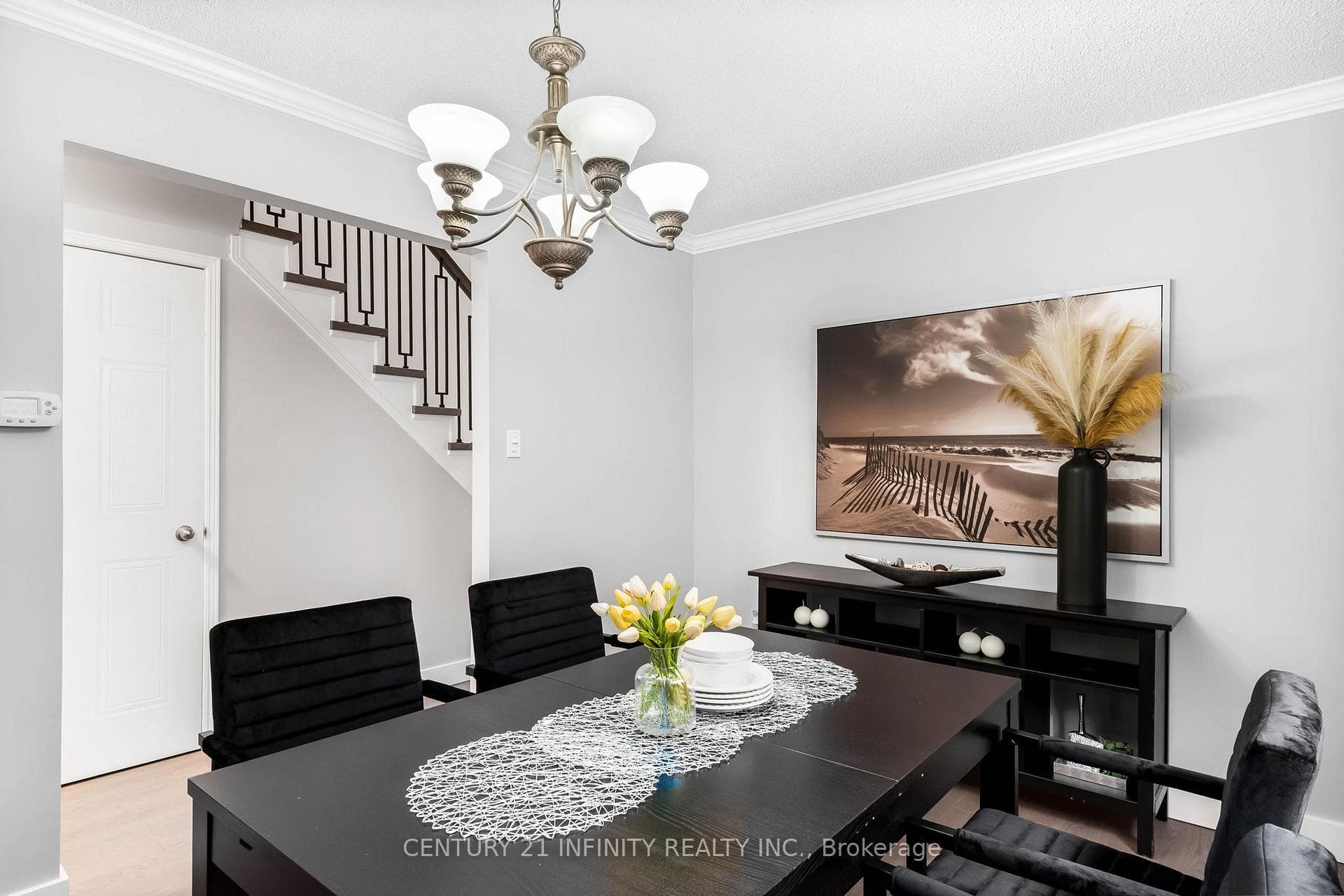 103 Ravenscroft Road photo 16