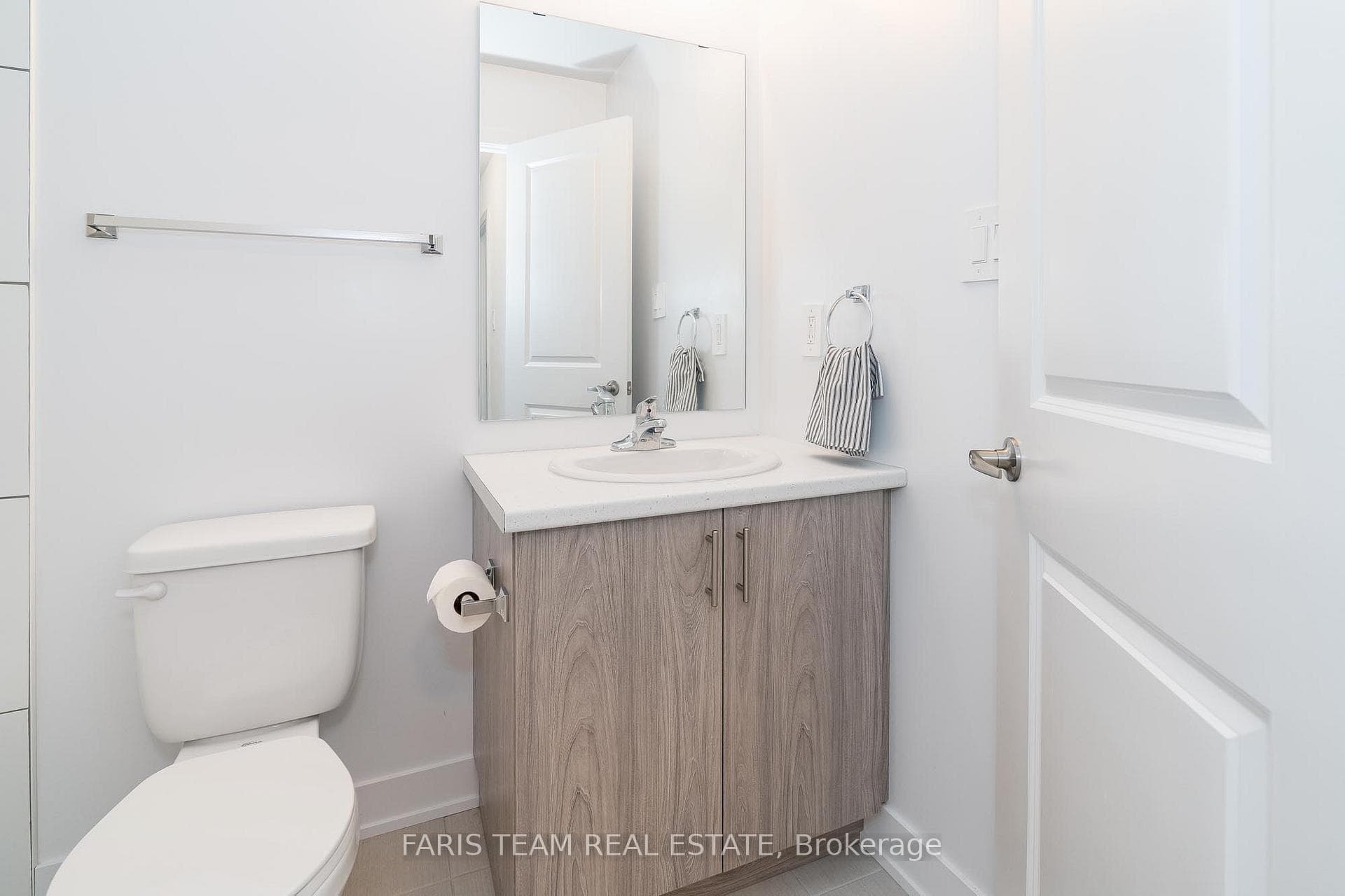 17 Turnberry Lane photo 17