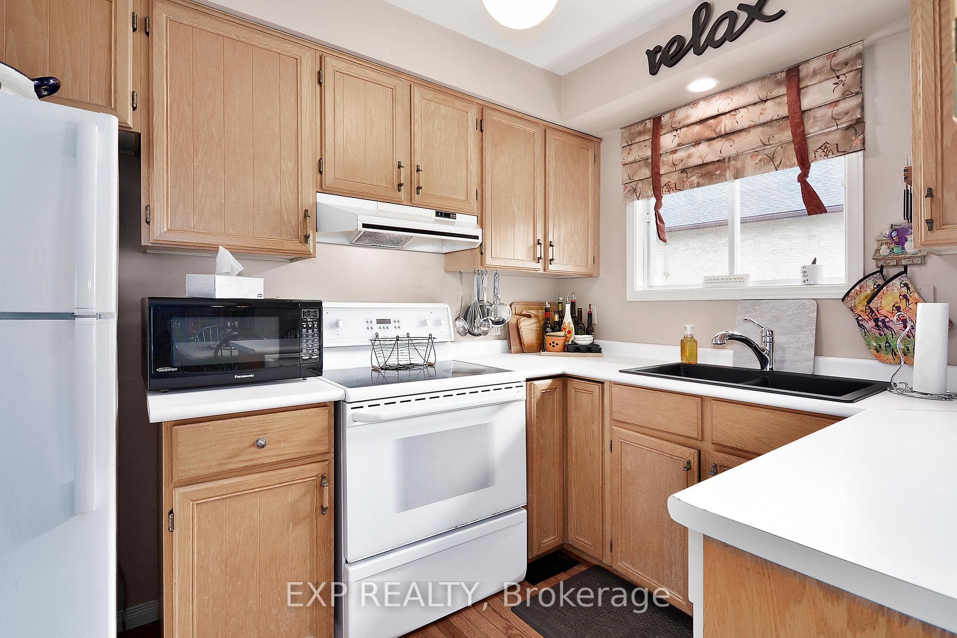 150 Mary Street photo 10