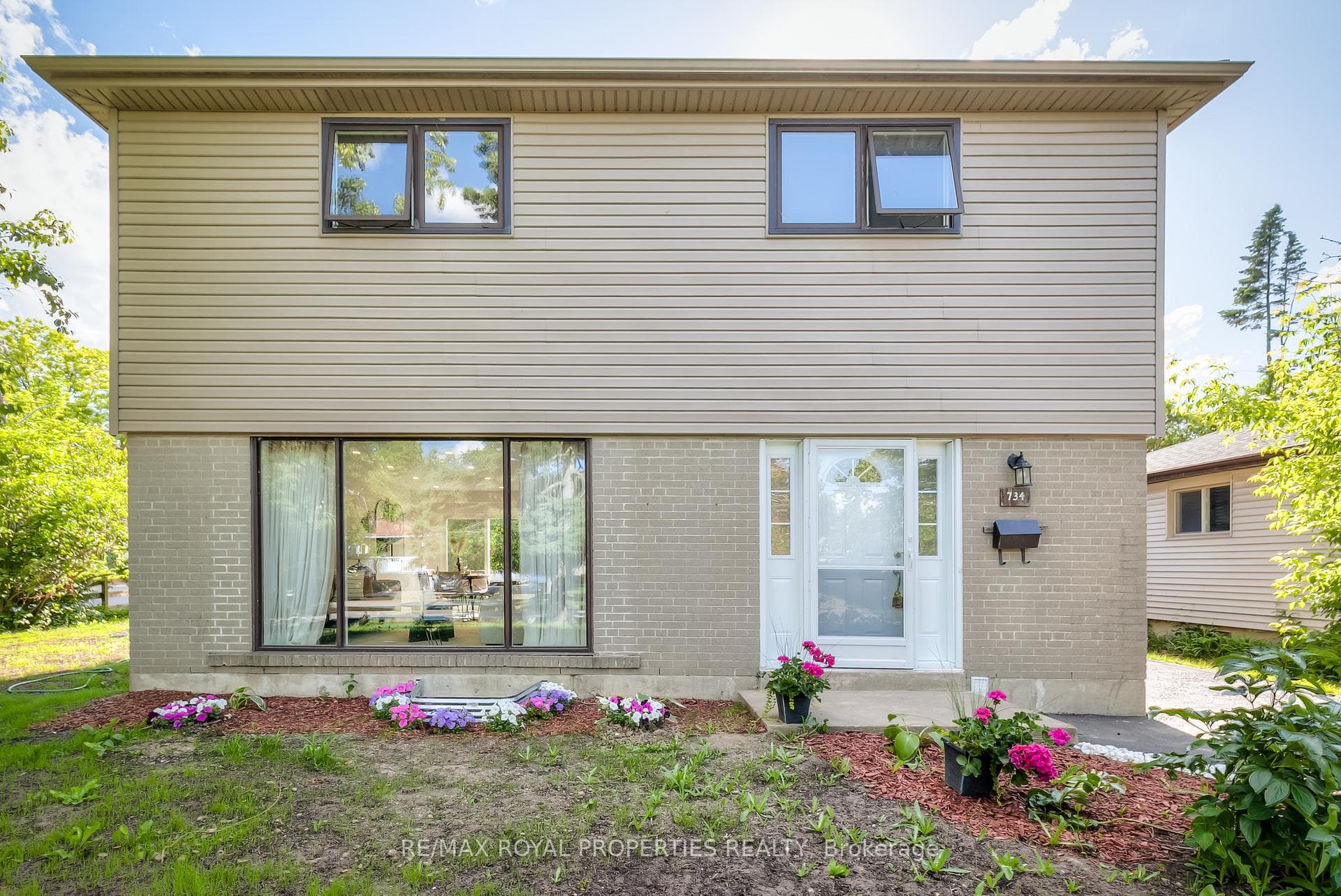 734 Annland Street photo 7