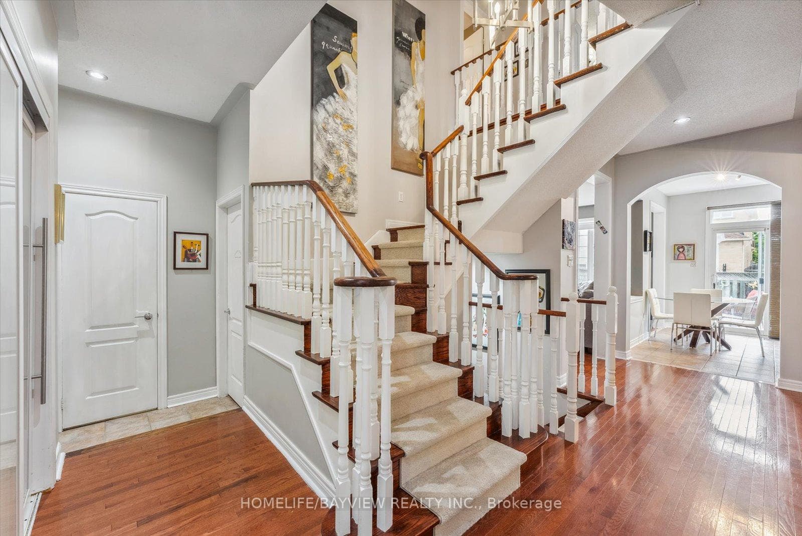 70 Raintree Crescent photo 21