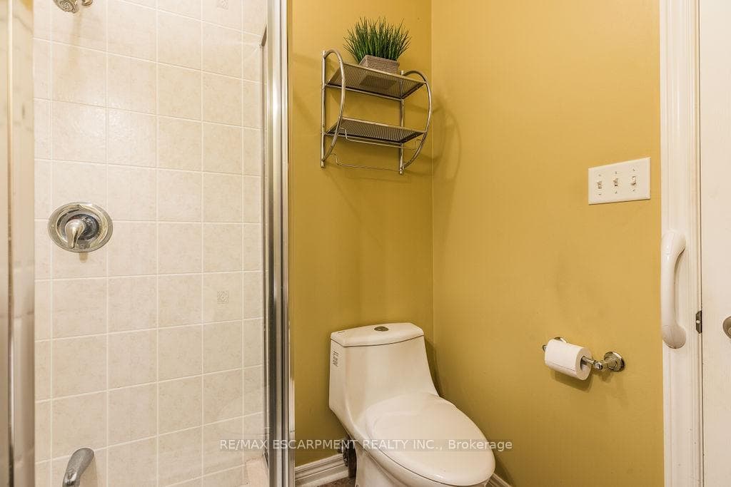 2948 Singleton Common N/A photo 16