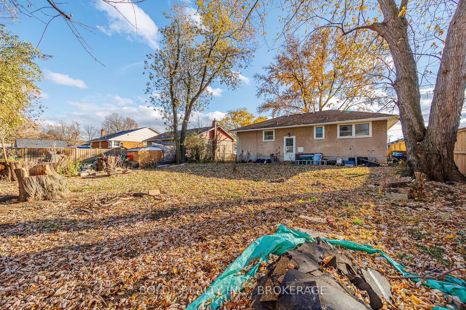 35 Burness Drive photo 11