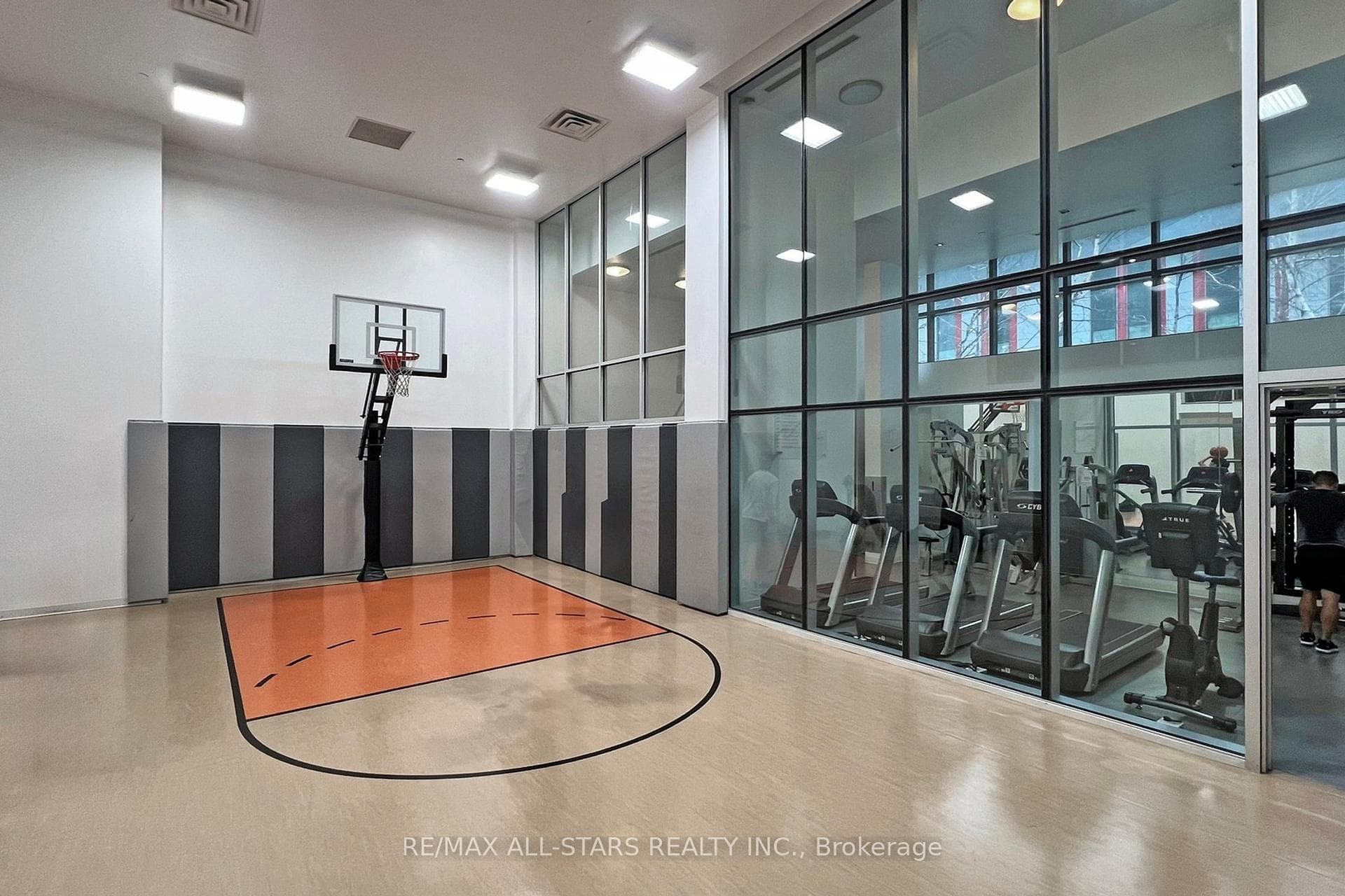 15 Fort York Boulevard Unit 4211 photo 16