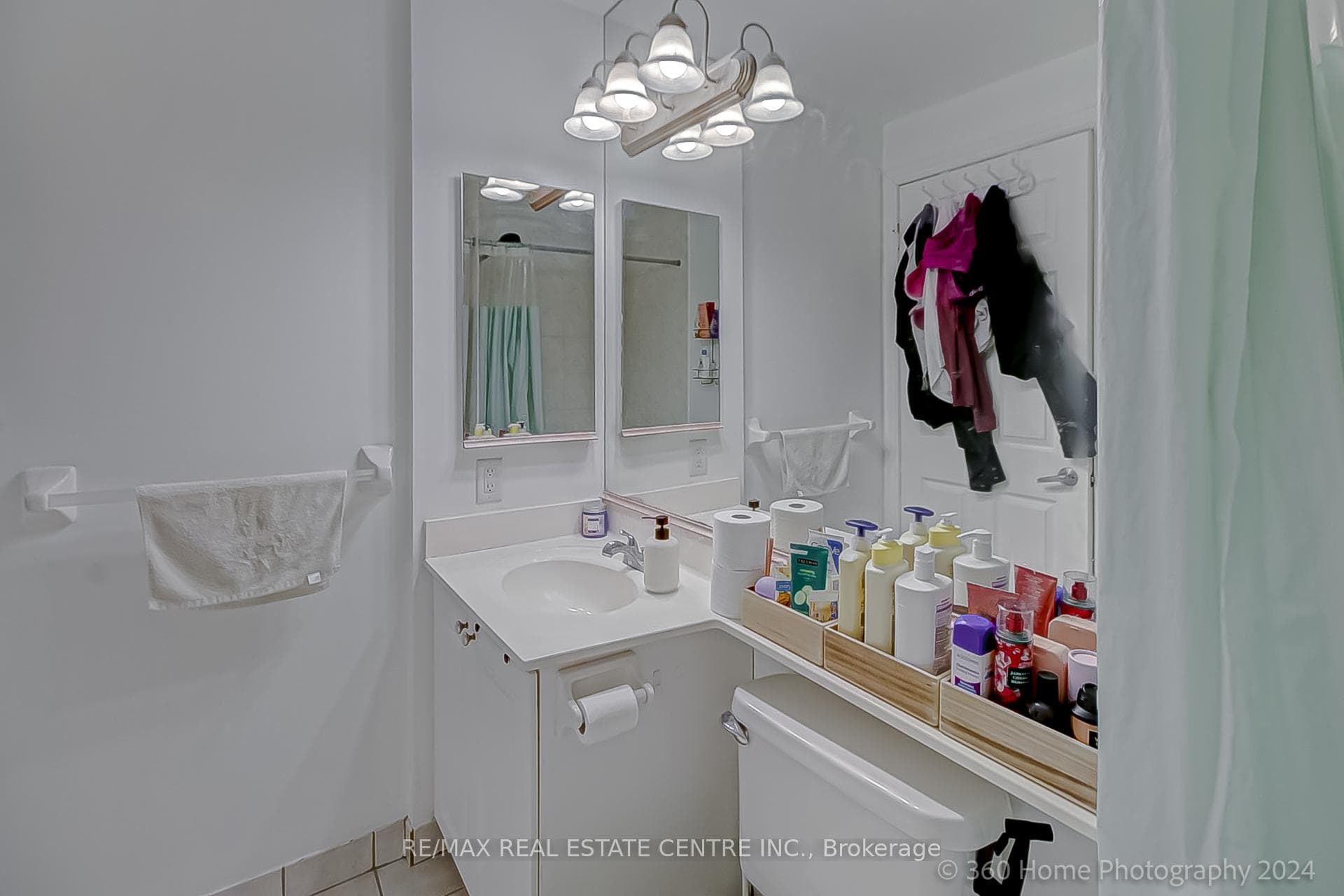 3880 Duke of York Boulevard Unit 106 photo 12