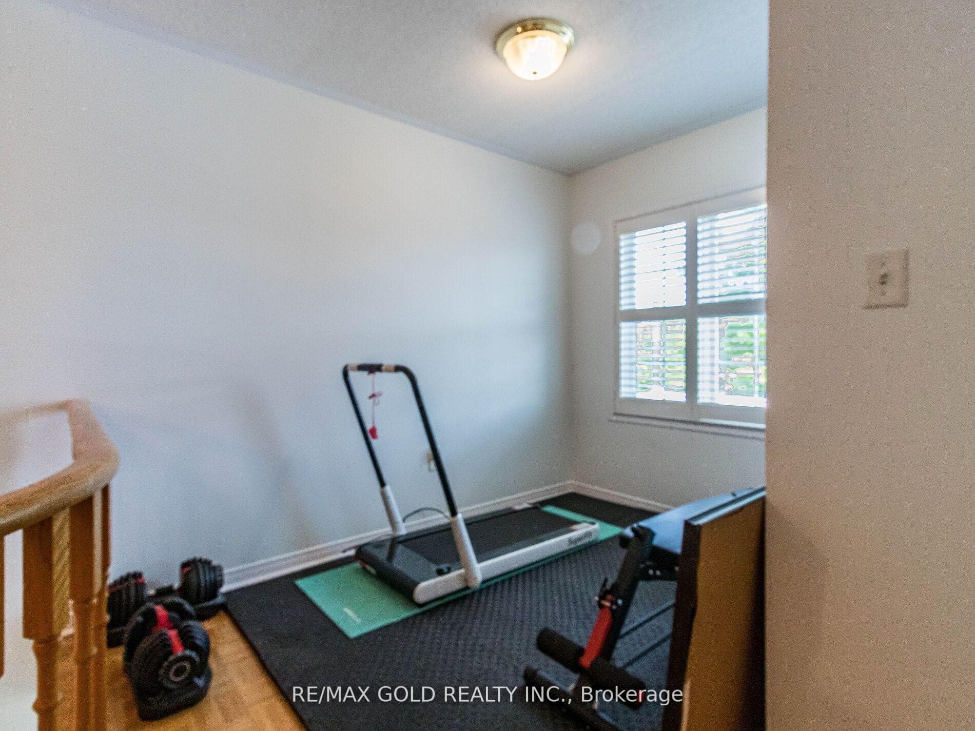 60 Eagle Plains Drive photo 32