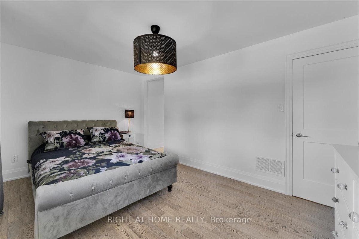 1108 Kipling Avenue photo 27