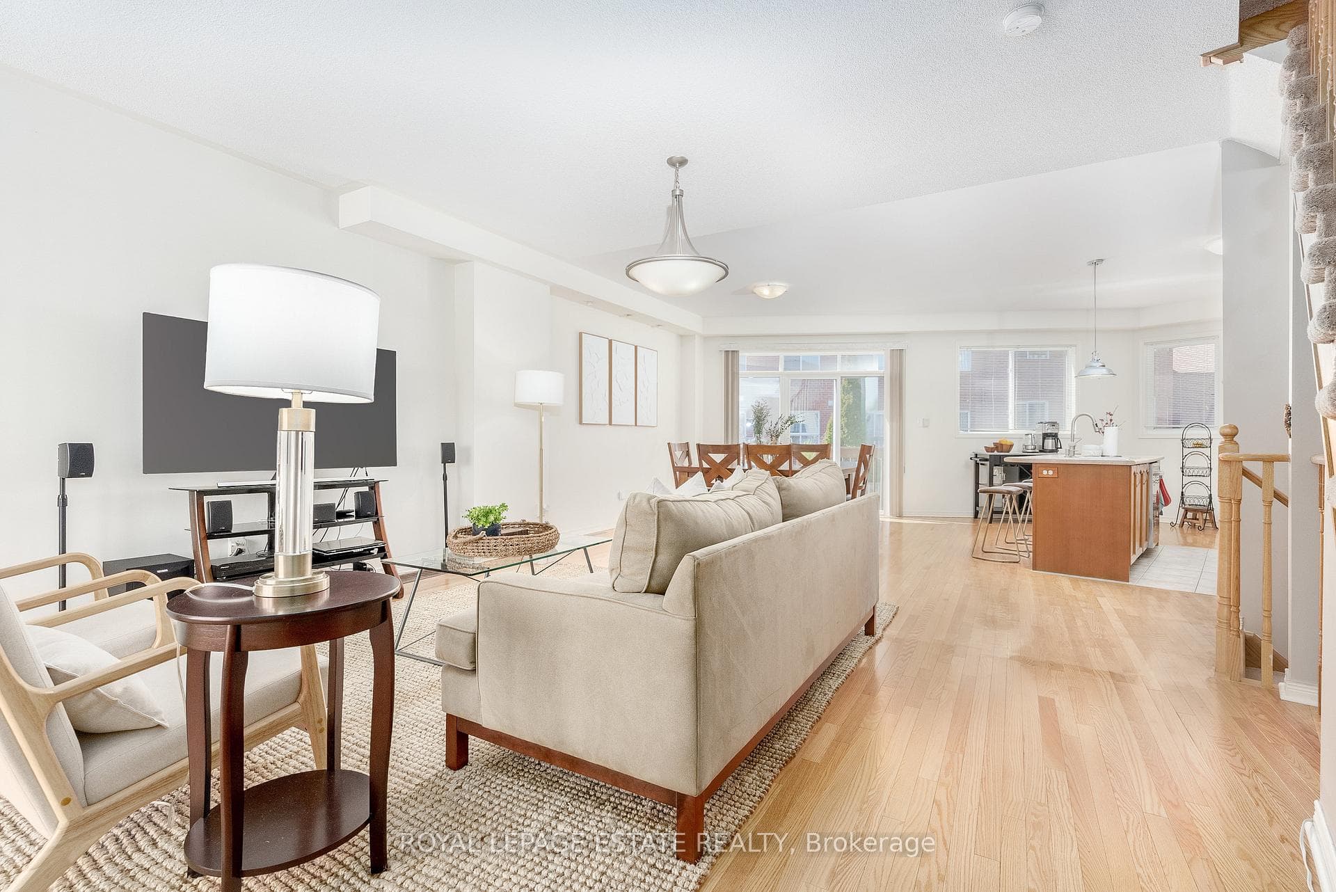 24 Curran Hall Crescent photo 15