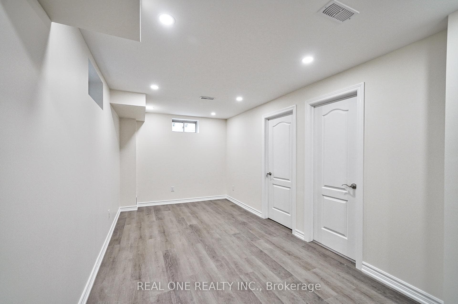 4 Mclaren Avenue photo 30