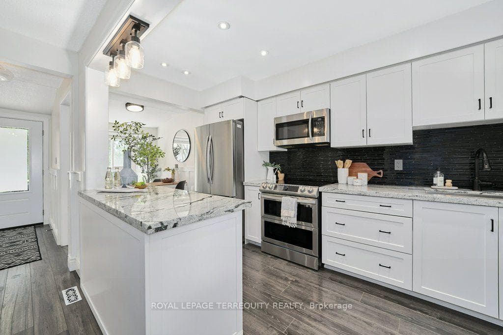 57 Renfield Crescent photo 4