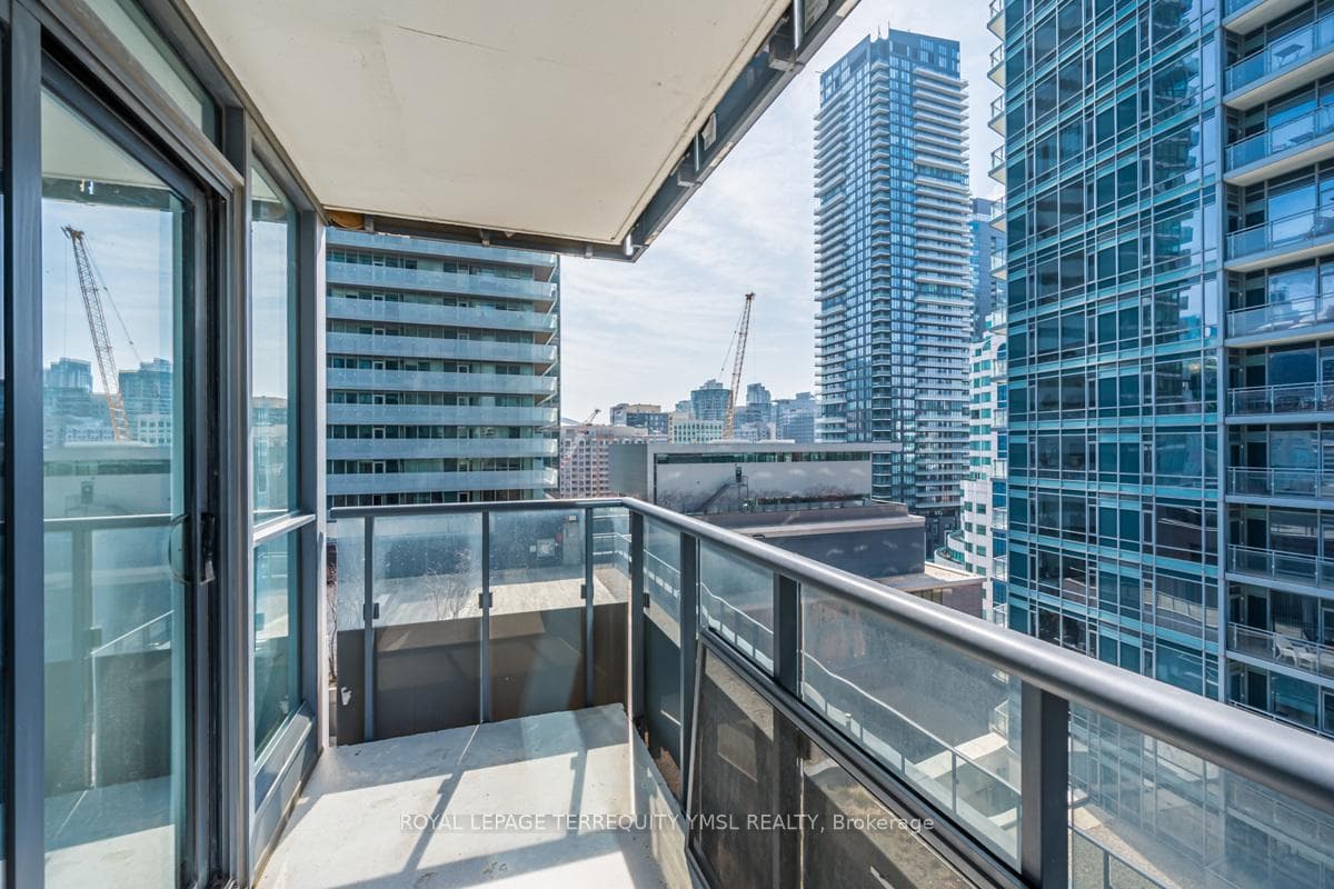 Open balcony