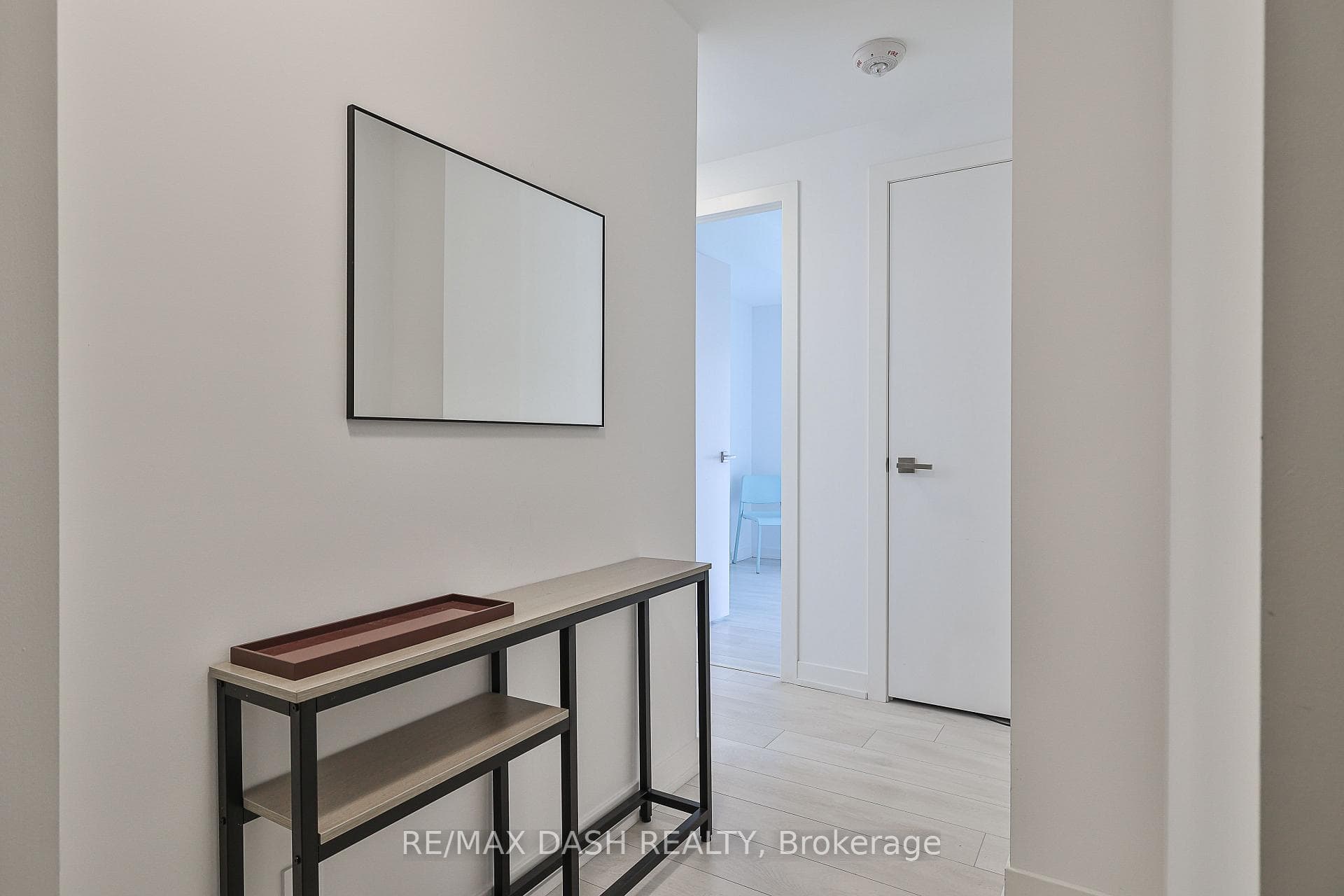 223 St. Clair Avenue Unit 215 photo 6