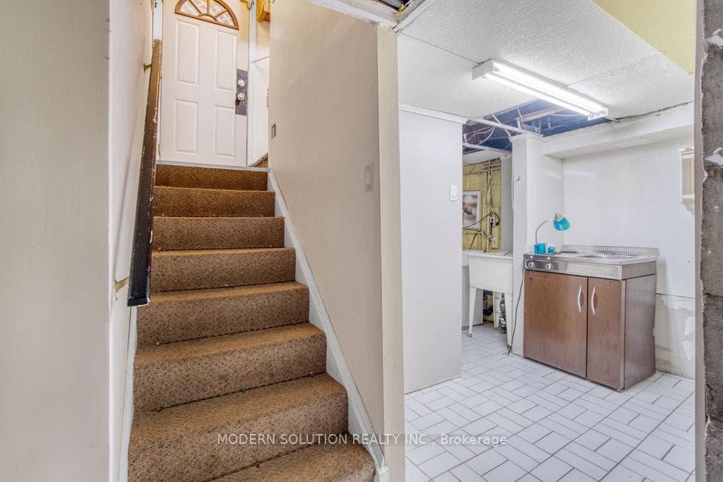 1208 Kipling Avenue photo 26