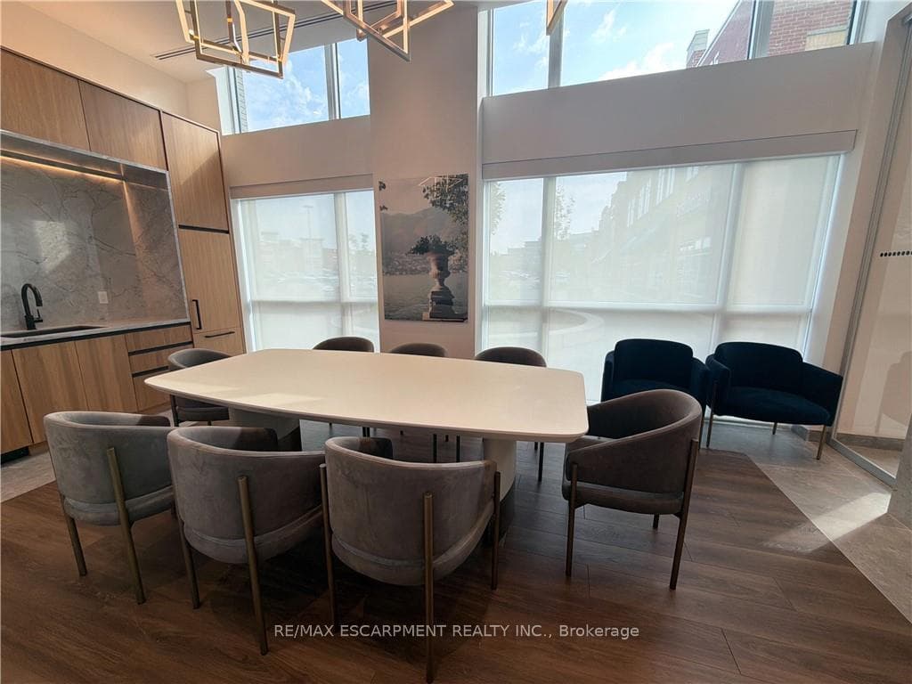509 Dundas Street Unit 616 photo 23
