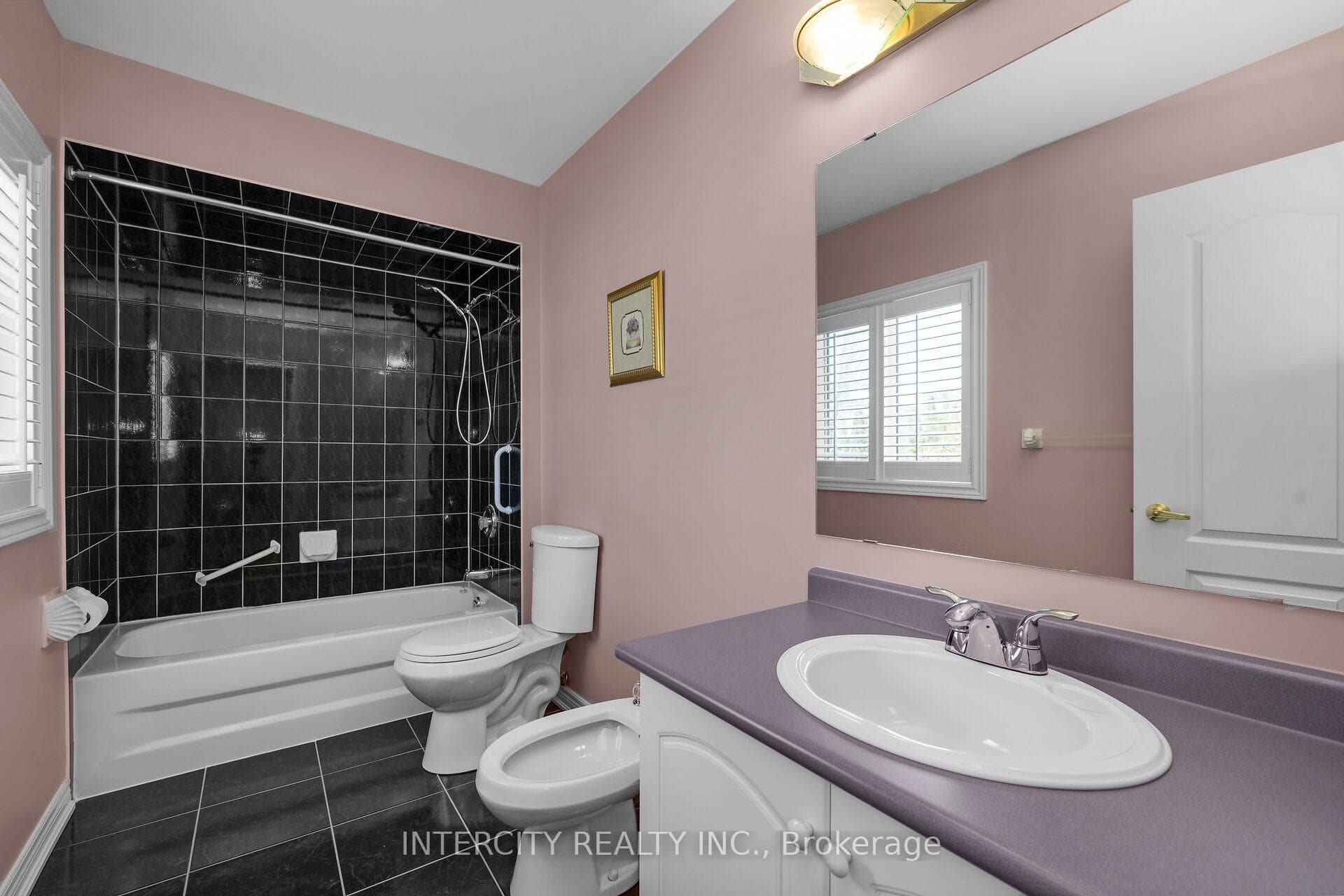6 Noble Prince Place photo 23