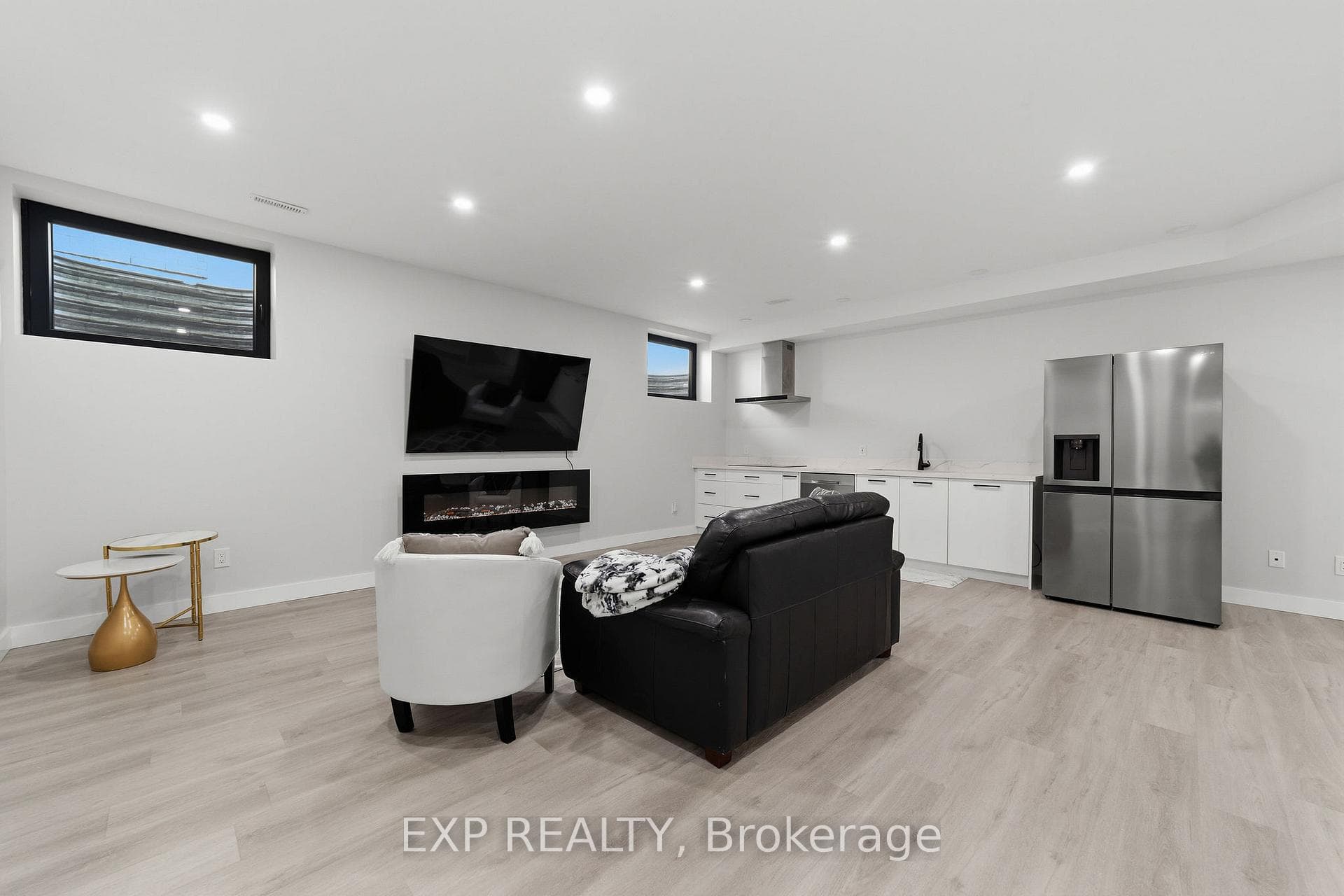 113 Edgewater Boulevard photo 34