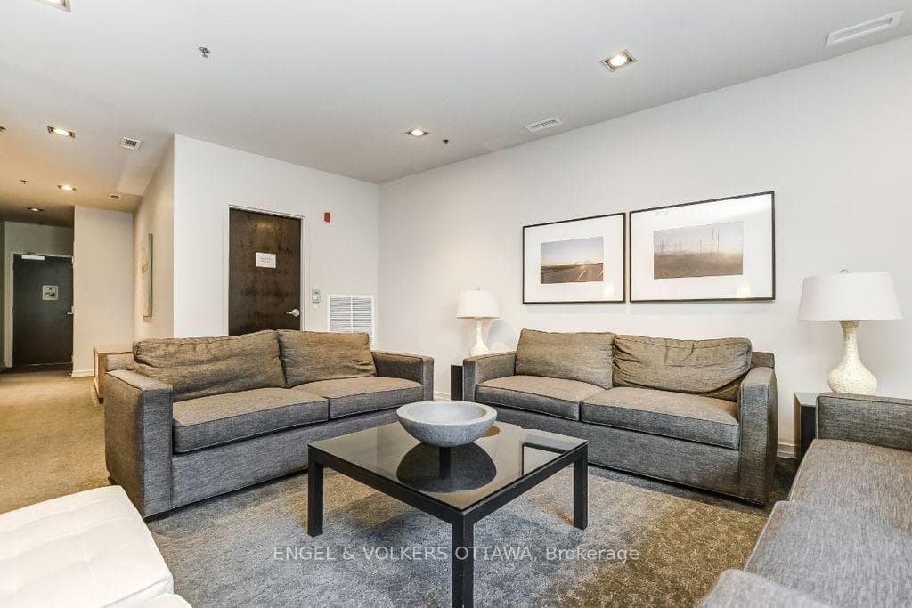 360 Patricia Avenue Unit 106 photo 27