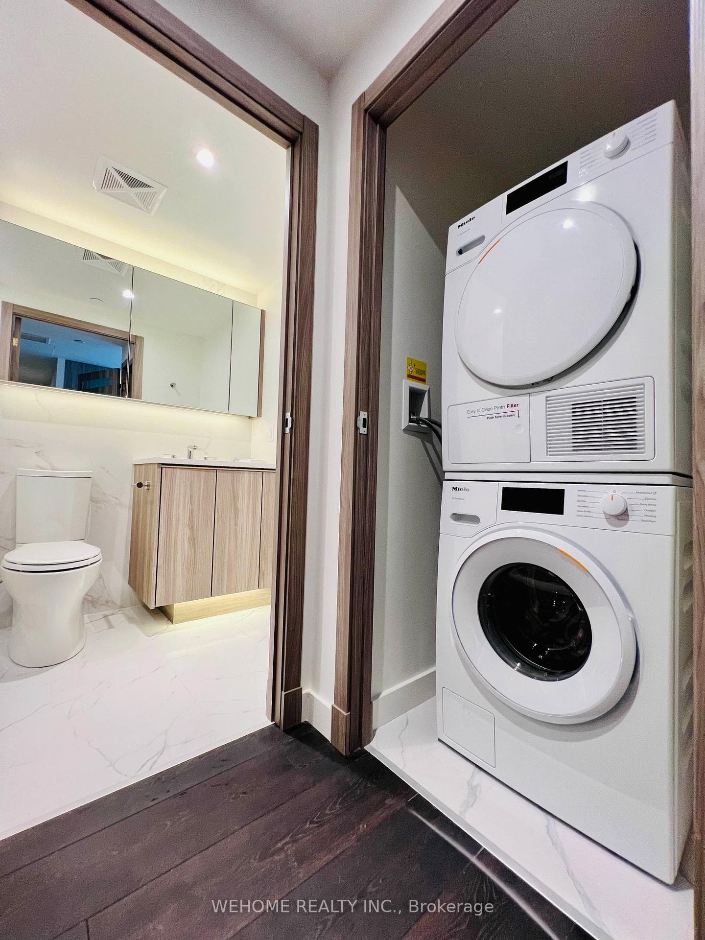 27 McMahon Drive Unit 2601 photo 16