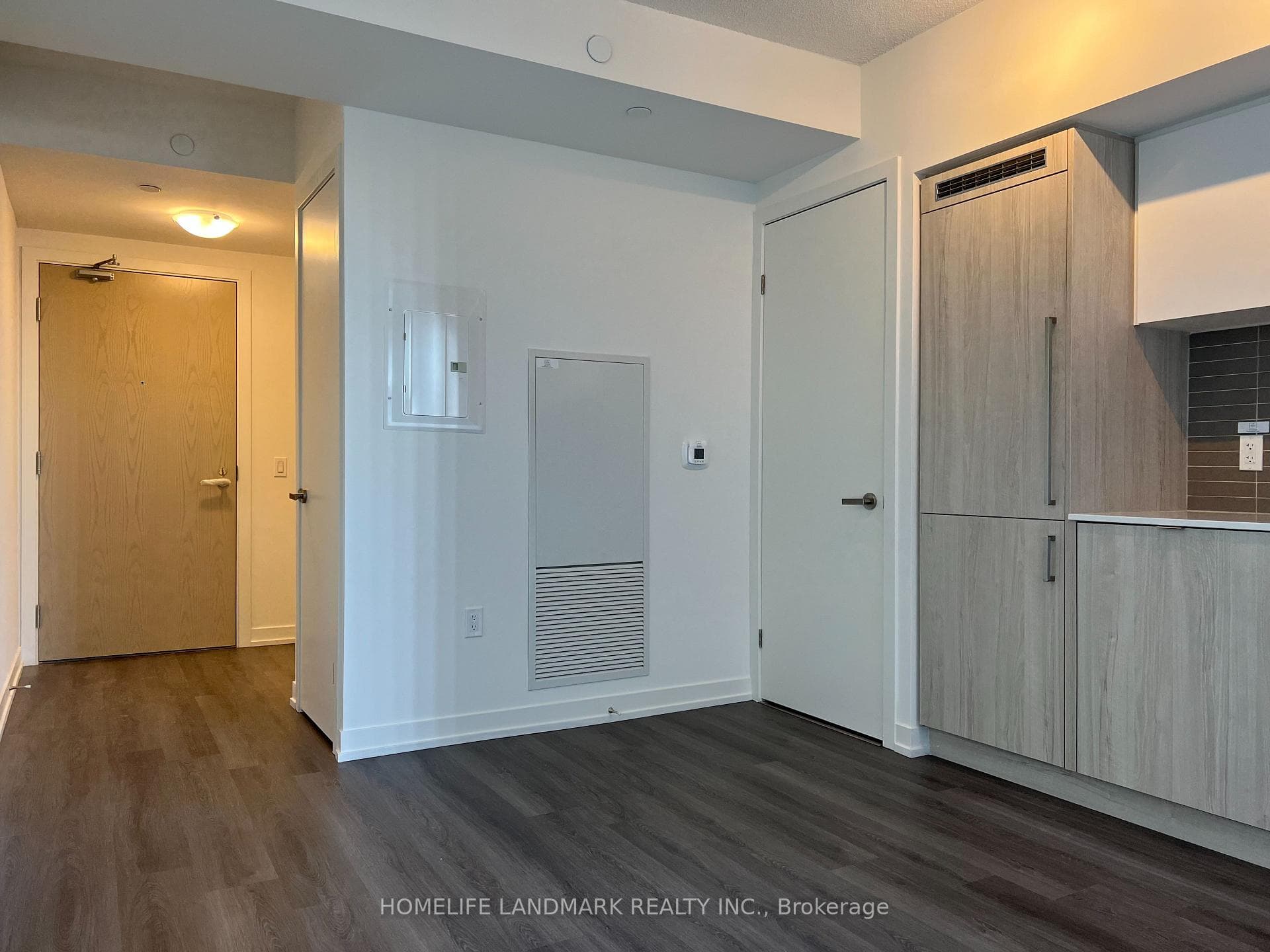 138 Downes Street Unit 1610 photo 5