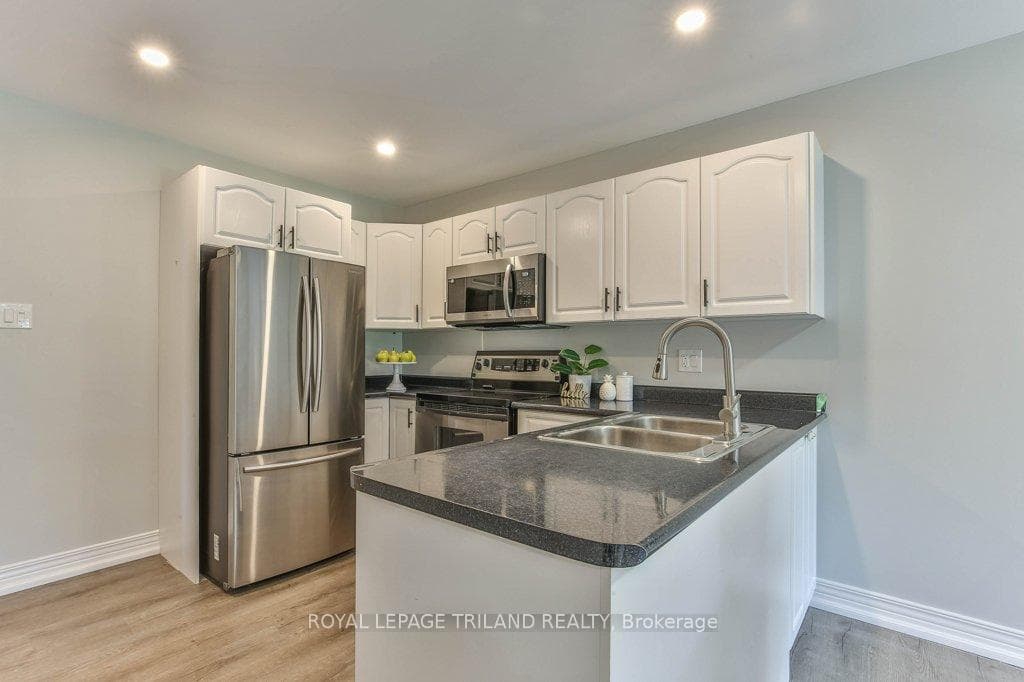 16 PINEHURST Drive photo 21