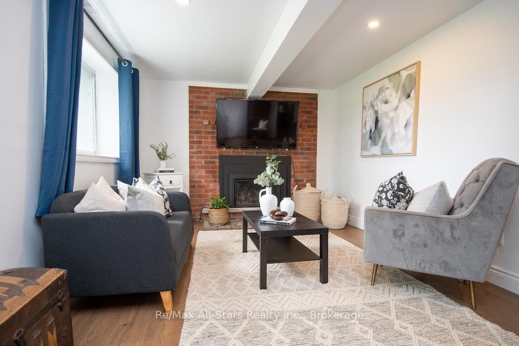 9 Riverside Drive photo 5