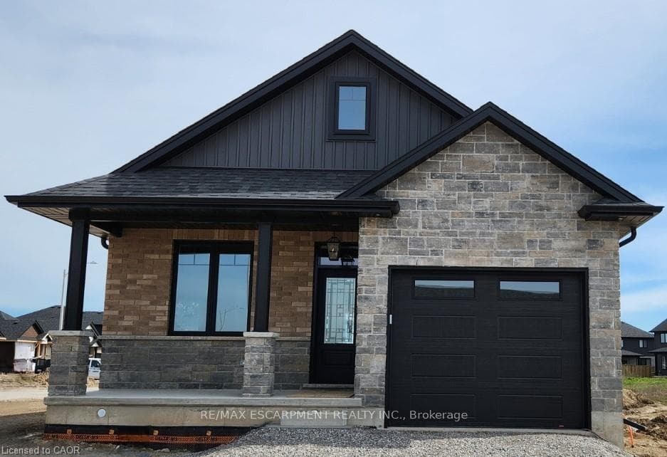183 Craddock Boulevard photo 1
