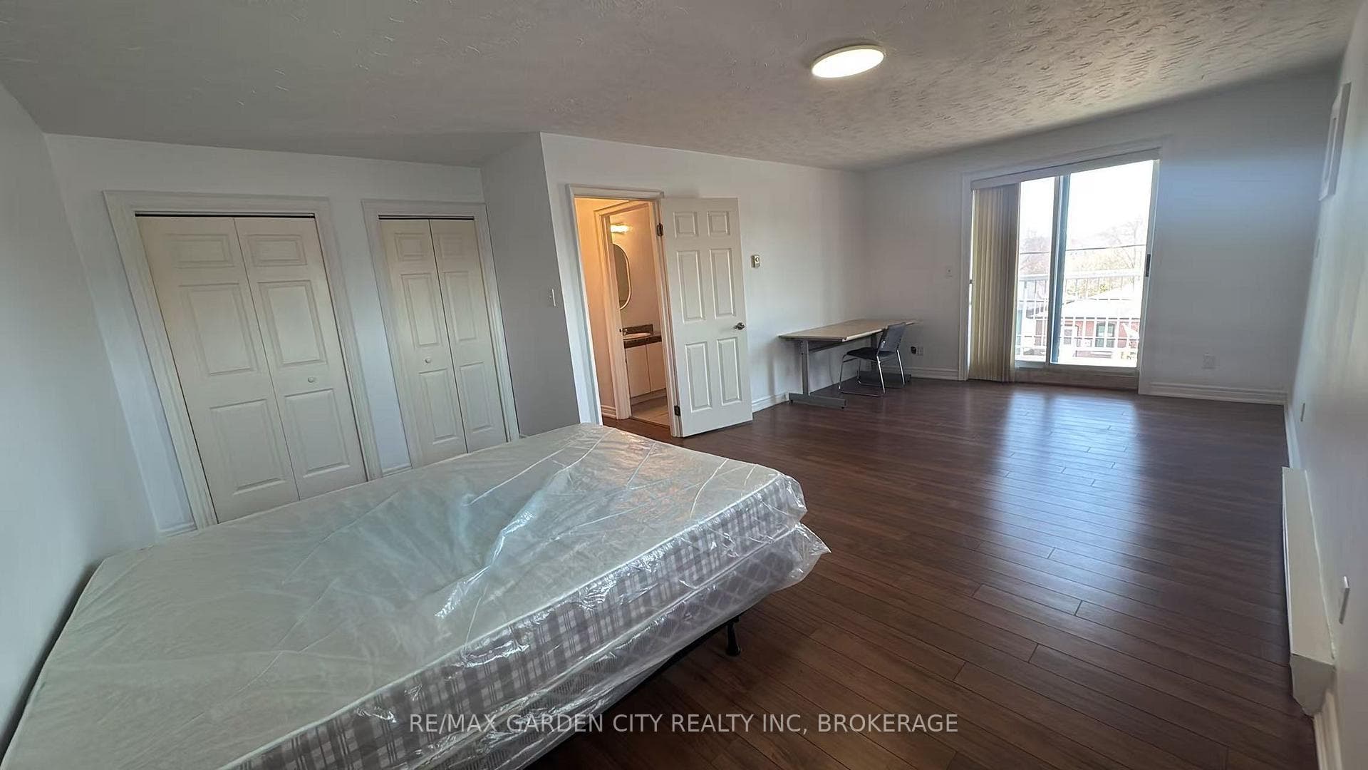 210 PELHAM Road Unit 301 photo 9
