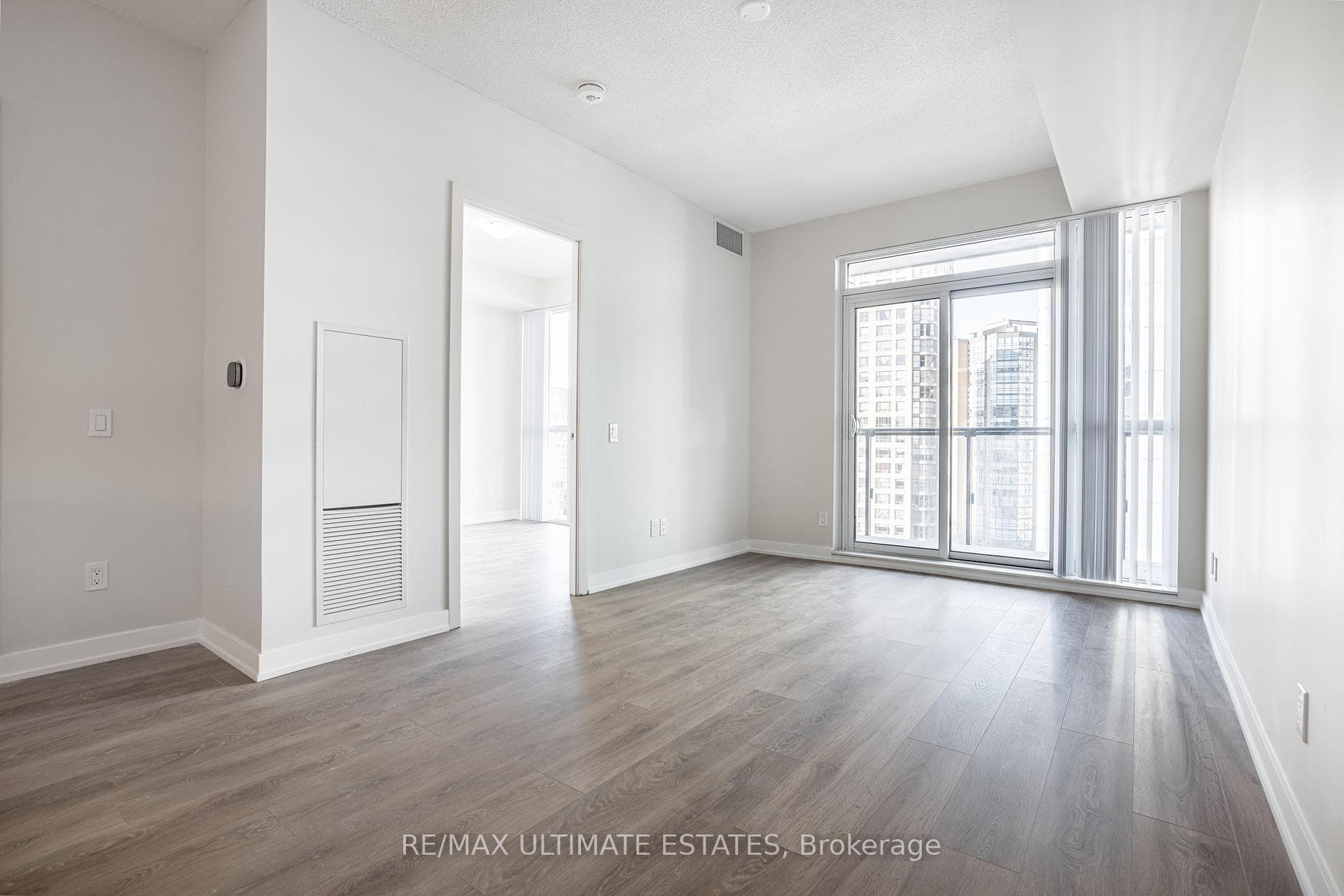 4955 Yonge Street Unit 1109 photo 6